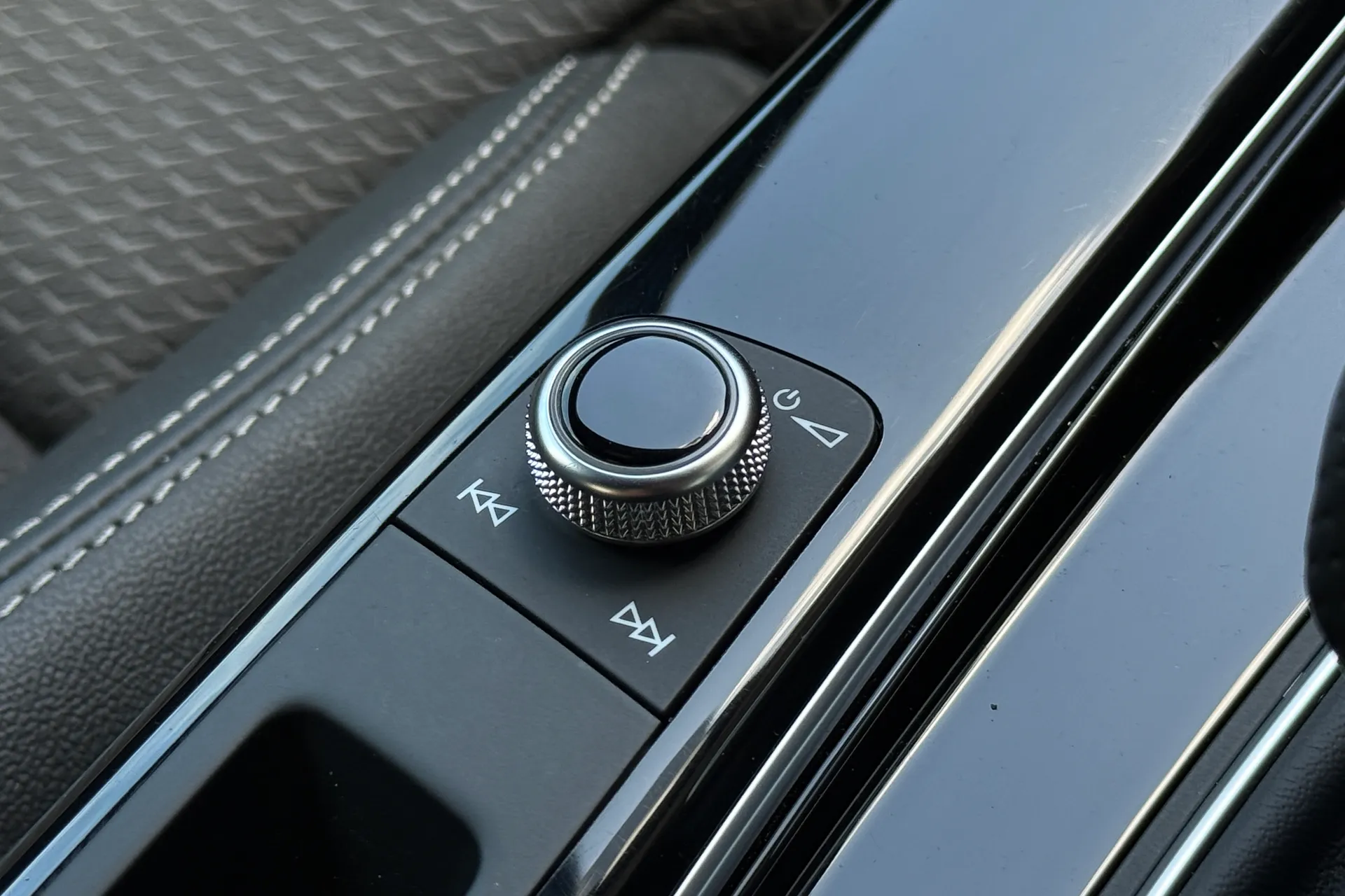 Audi A5 thumbnail image number 24