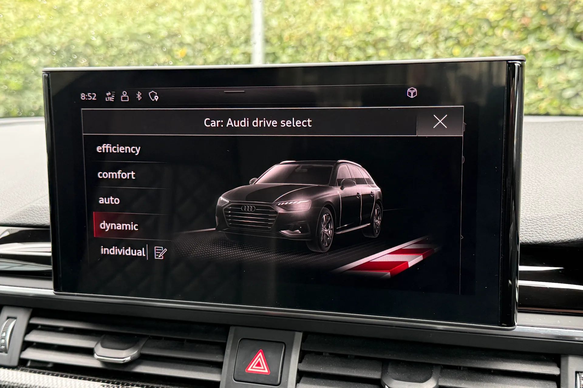 Audi A4 thumbnail image number 24