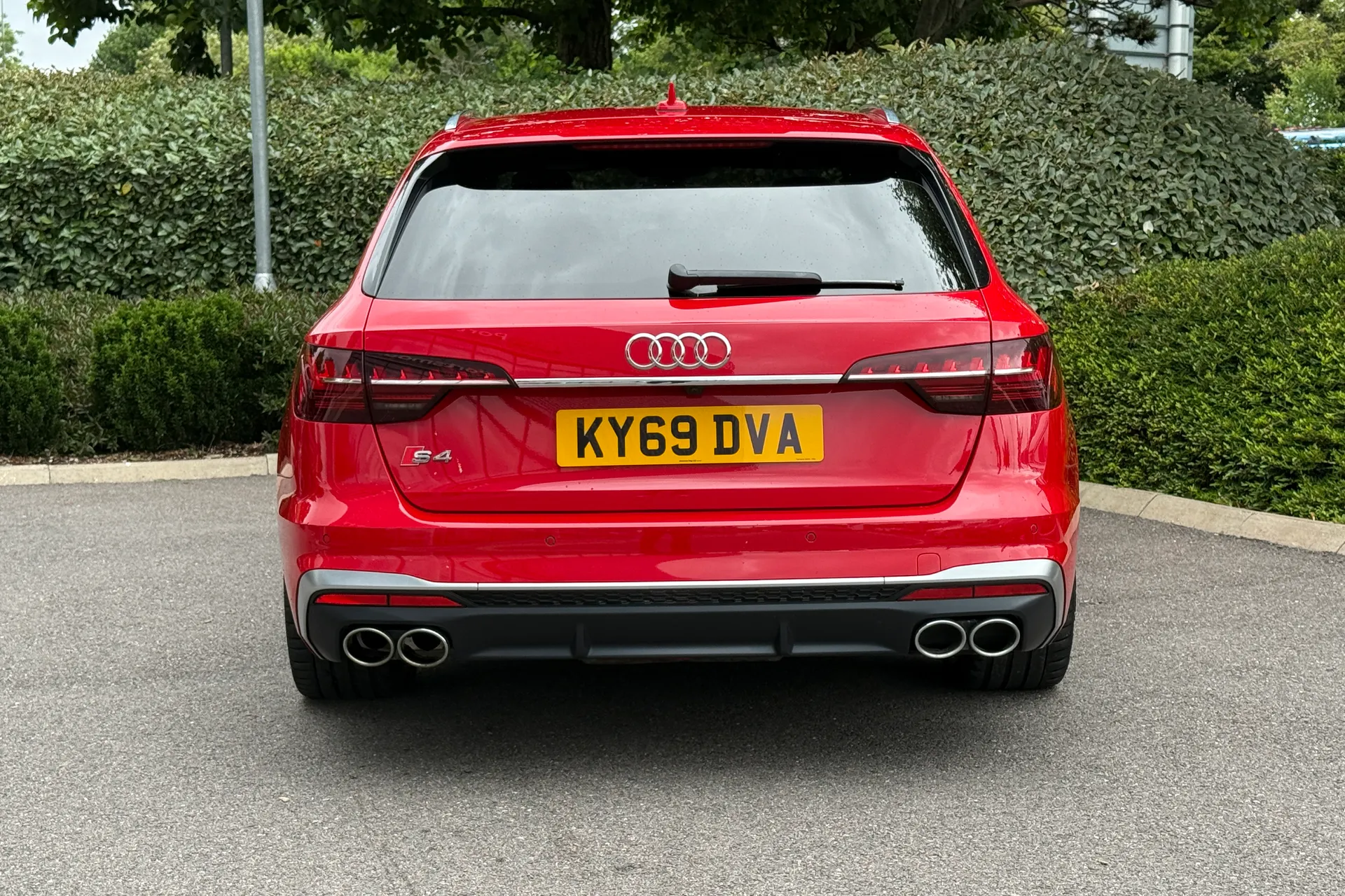 Audi A4 thumbnail image number 19