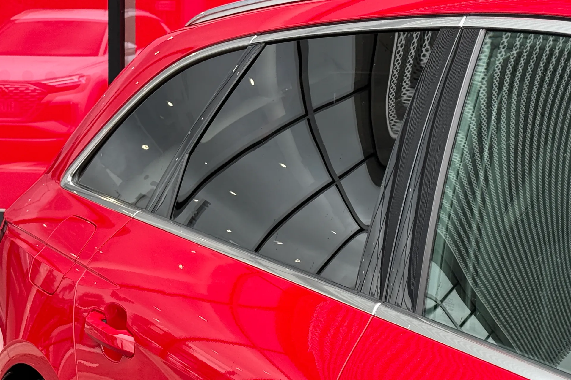Audi A4 thumbnail image number 14
