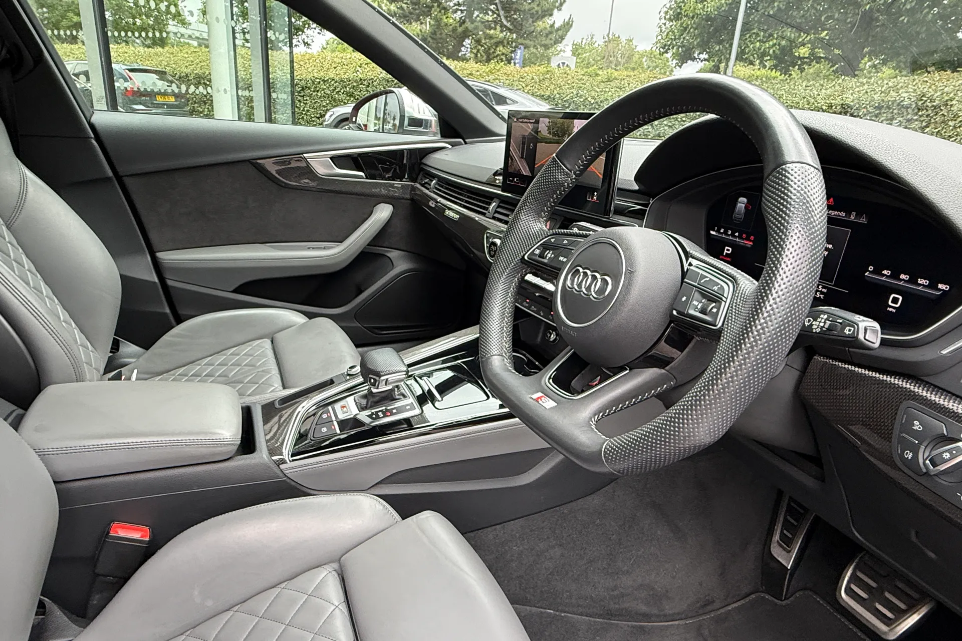 Audi A4 thumbnail image number 12
