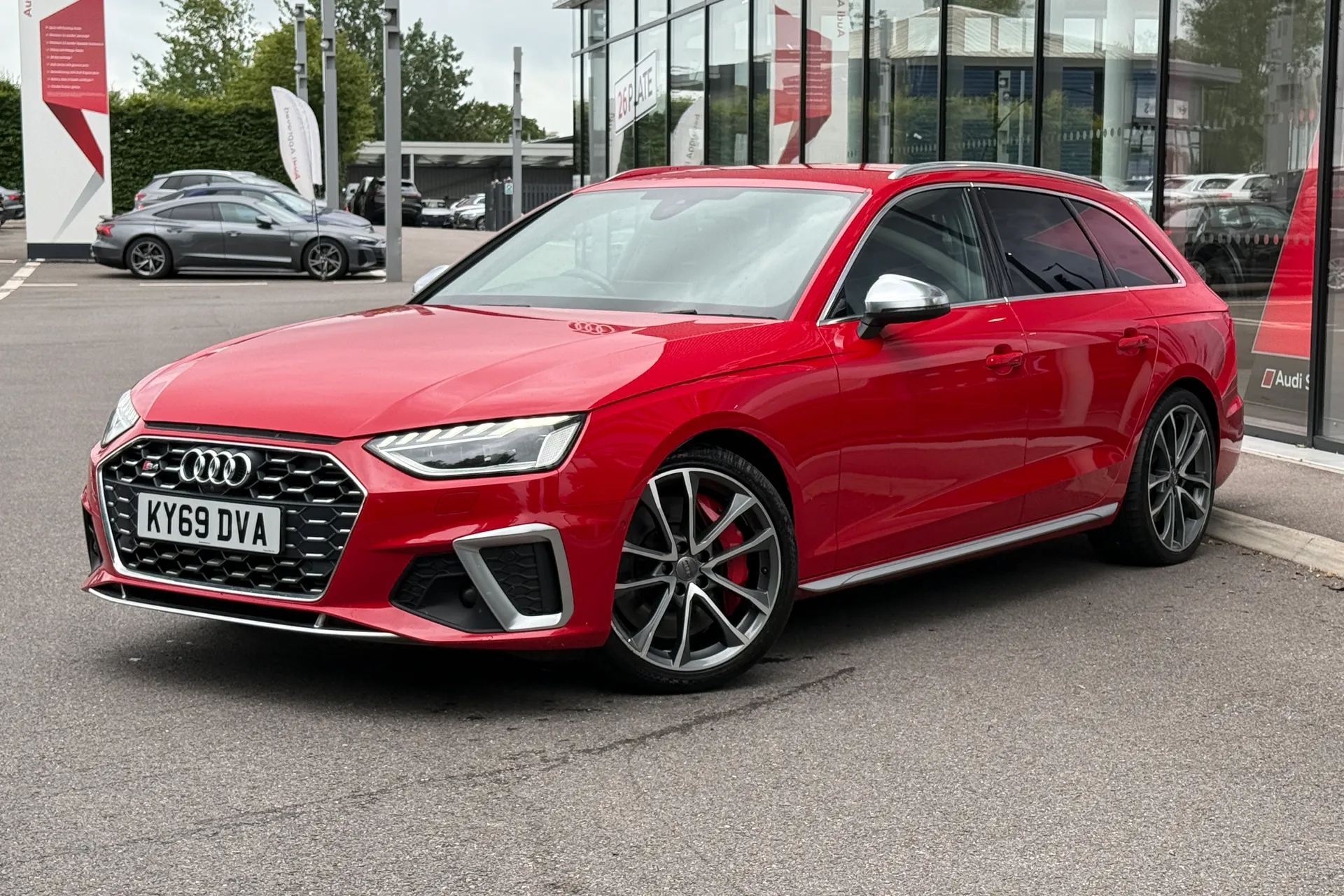 Audi A4 thumbnail image number 8