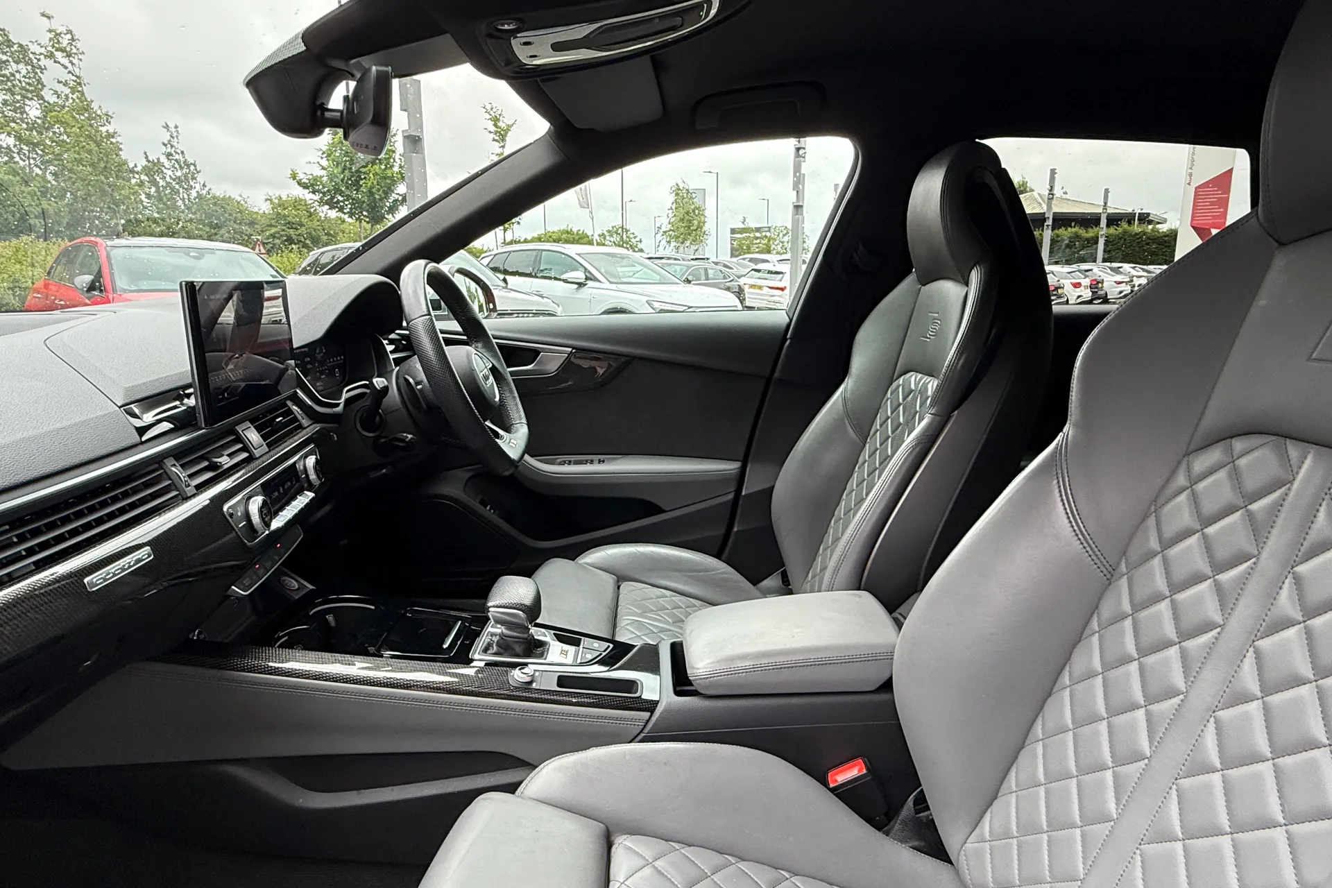 Audi A4 thumbnail image number 48