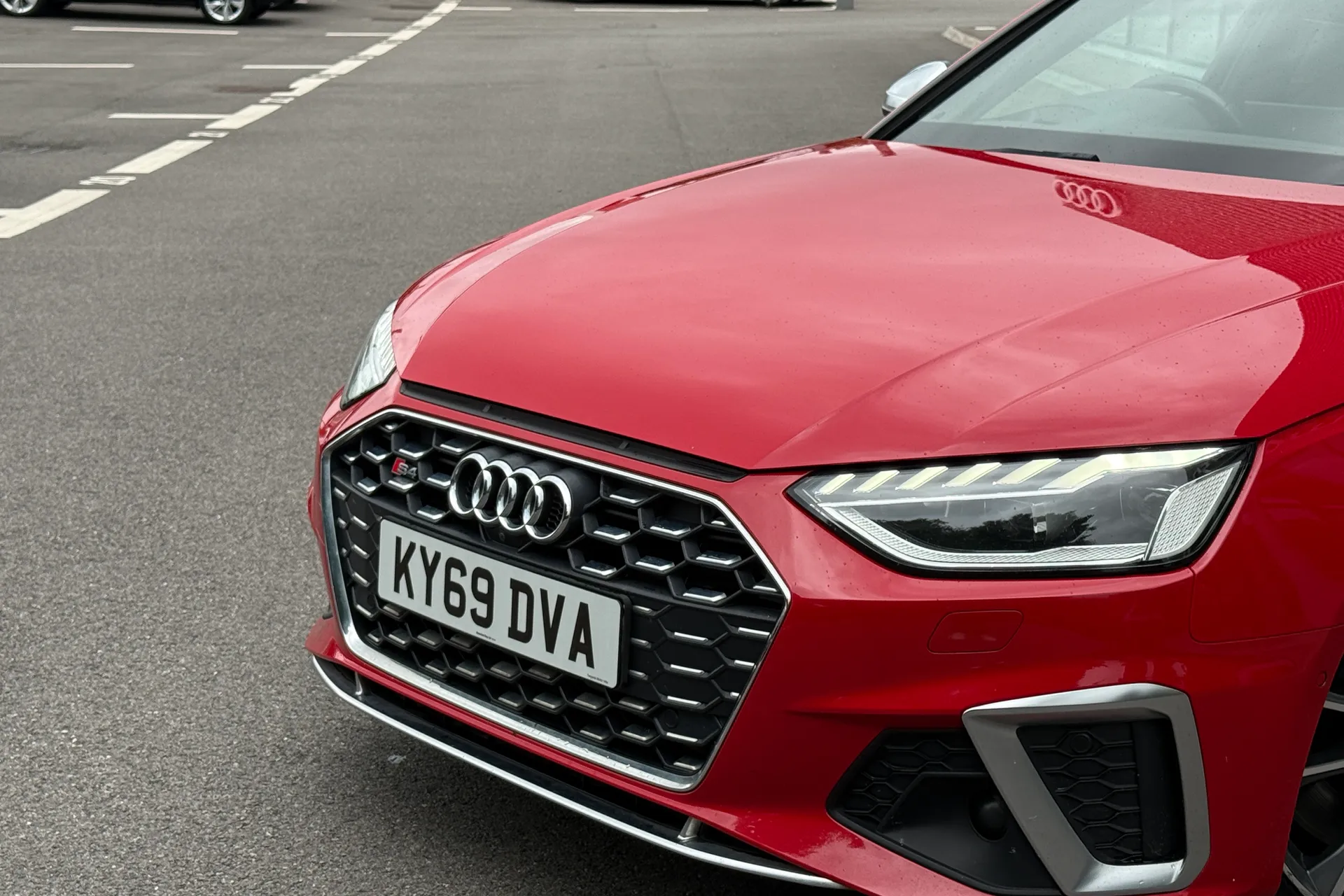 Audi A4 thumbnail image number 11