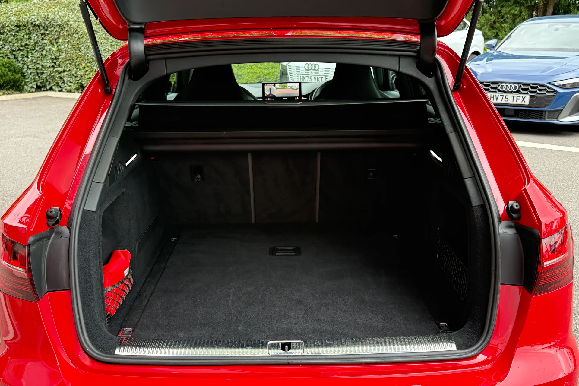 Audi A4 thumbnail image number 41