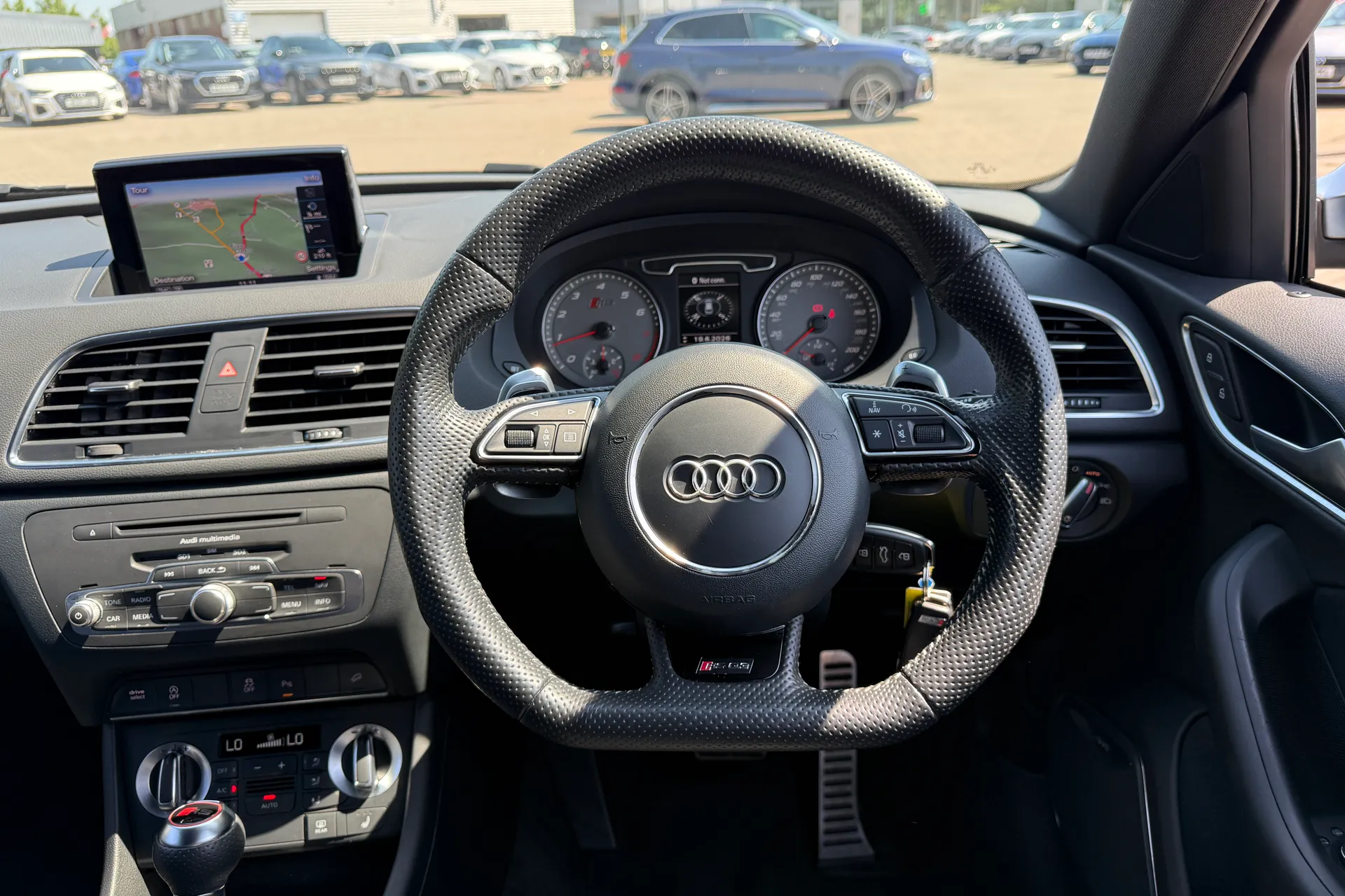 Audi RS Q3 thumbnail image number 6
