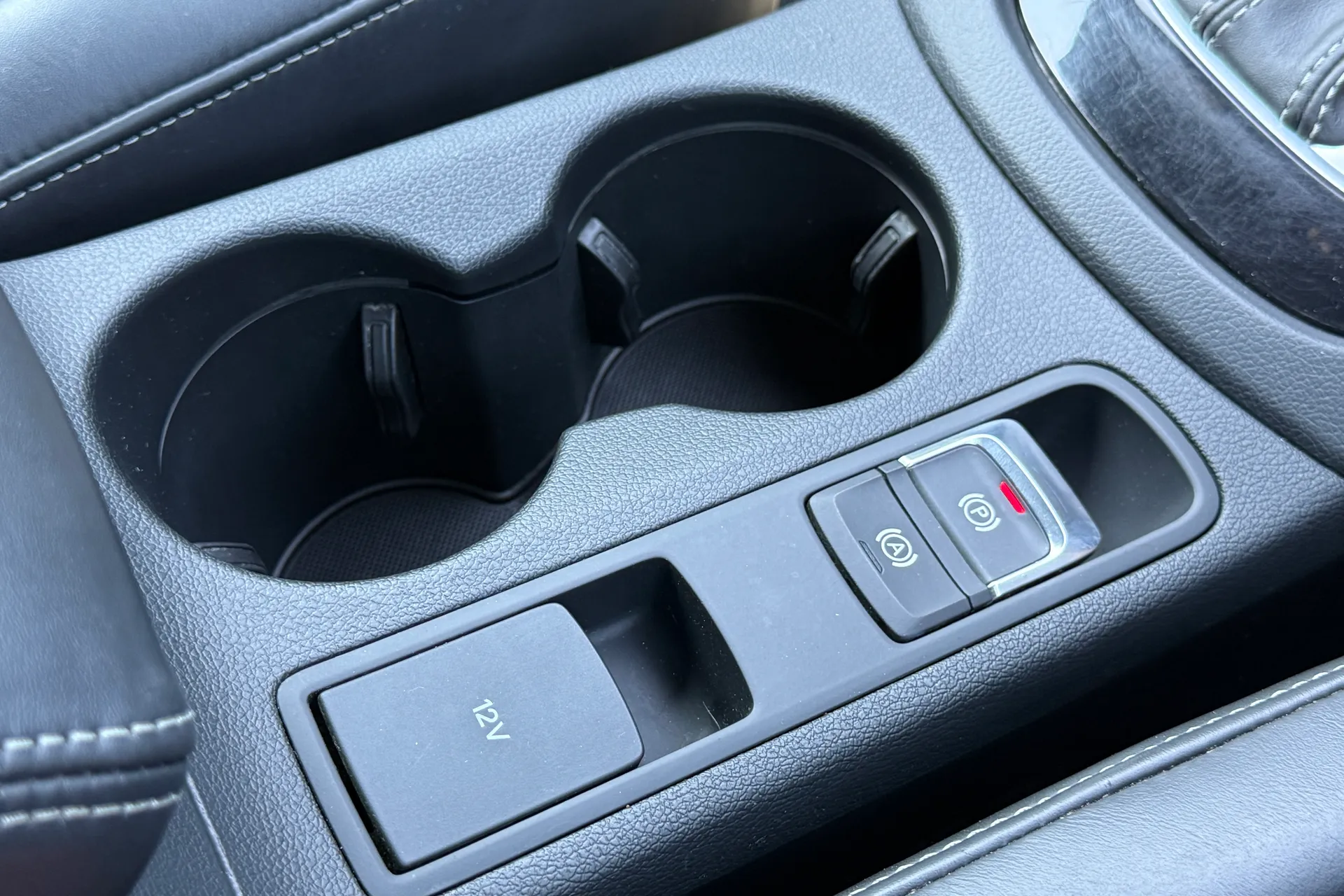 Audi RS Q3 thumbnail image number 37