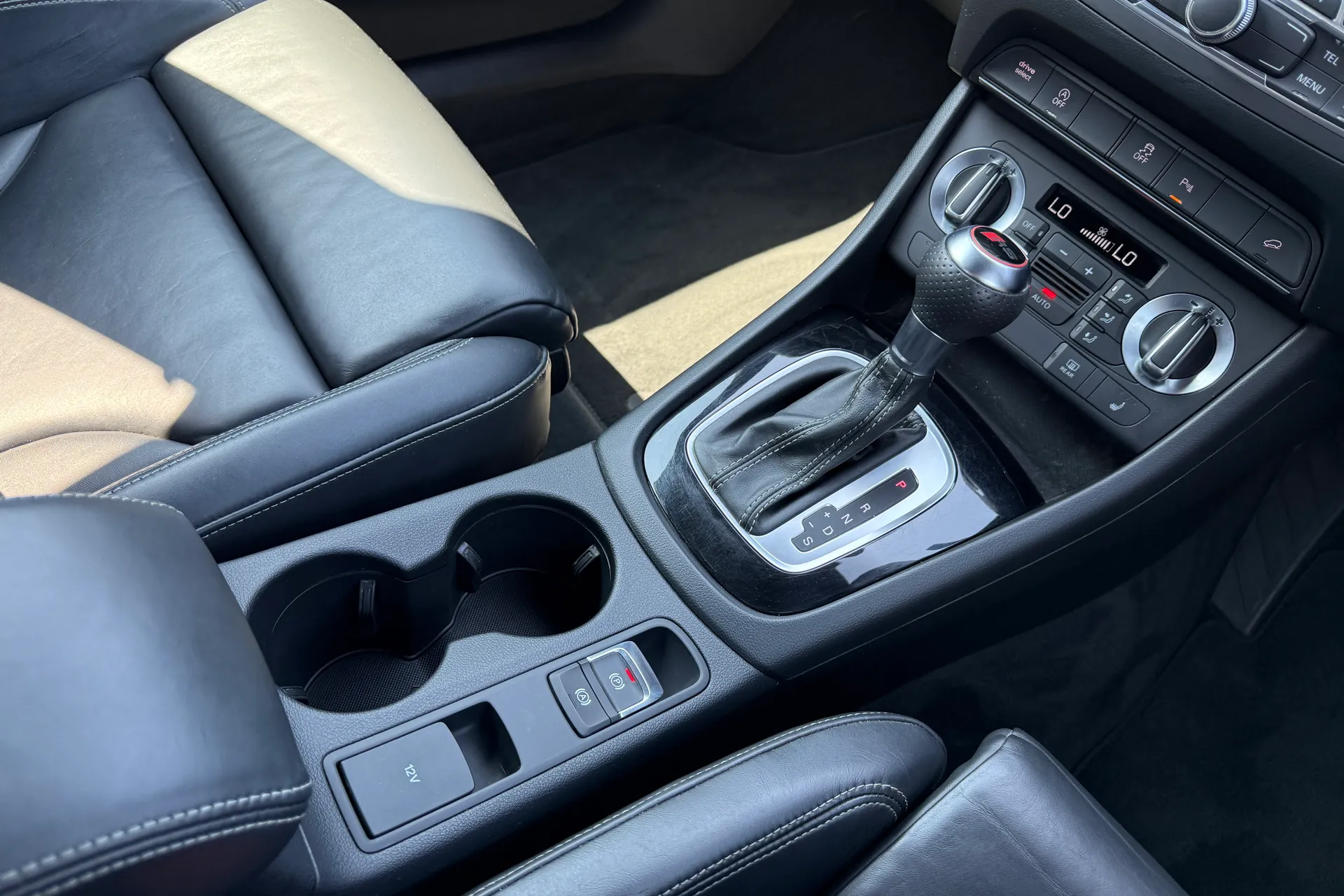Audi RS Q3 thumbnail image number 36
