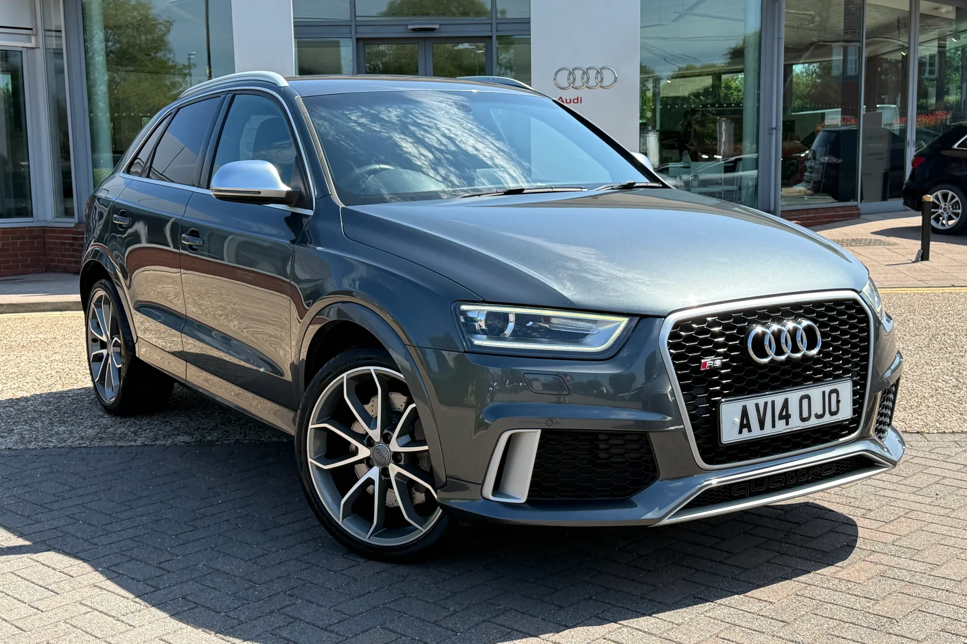 Audi RS Q3 thumbnail image number 22