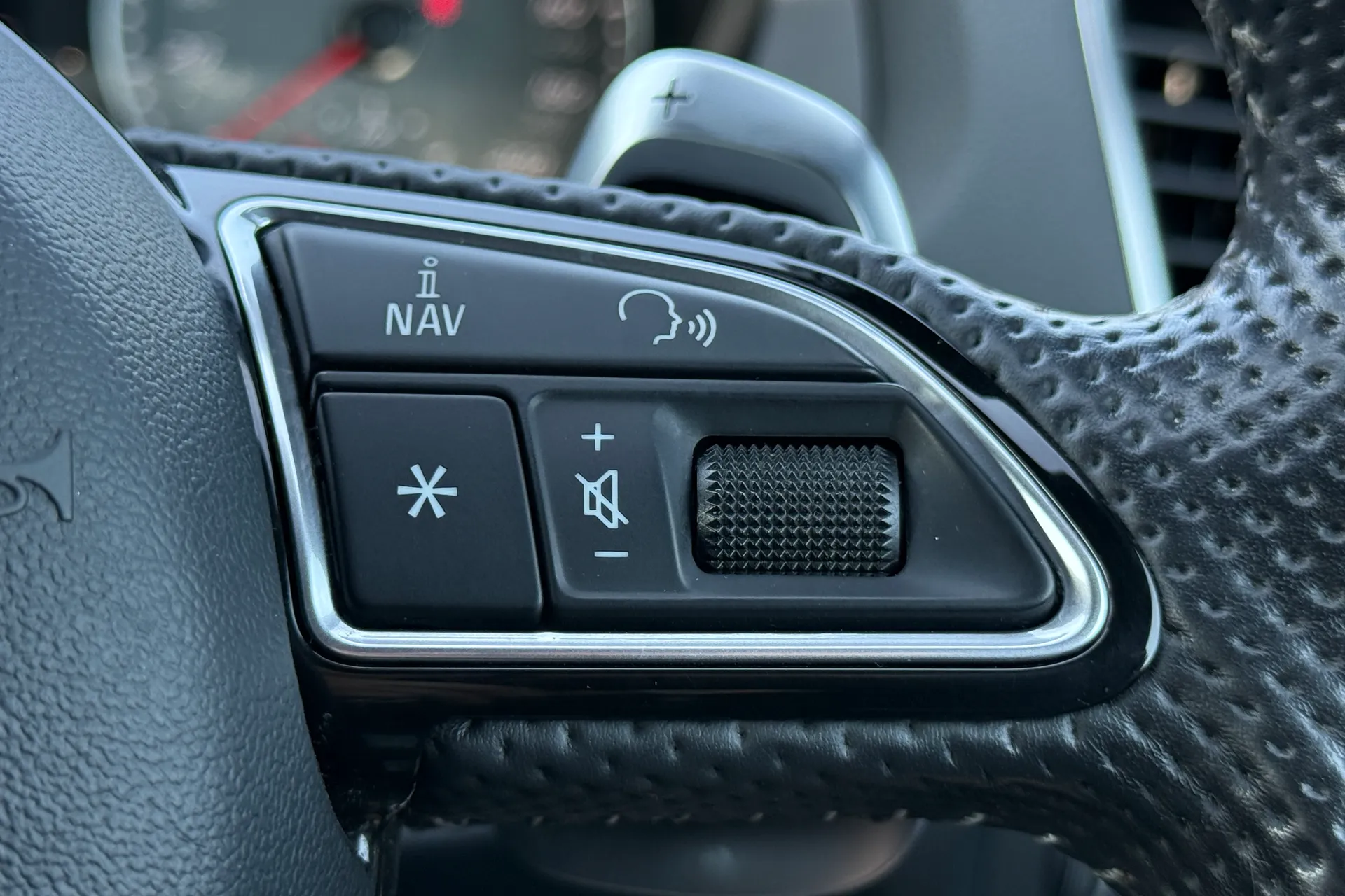 Audi RS Q3 thumbnail image number 20