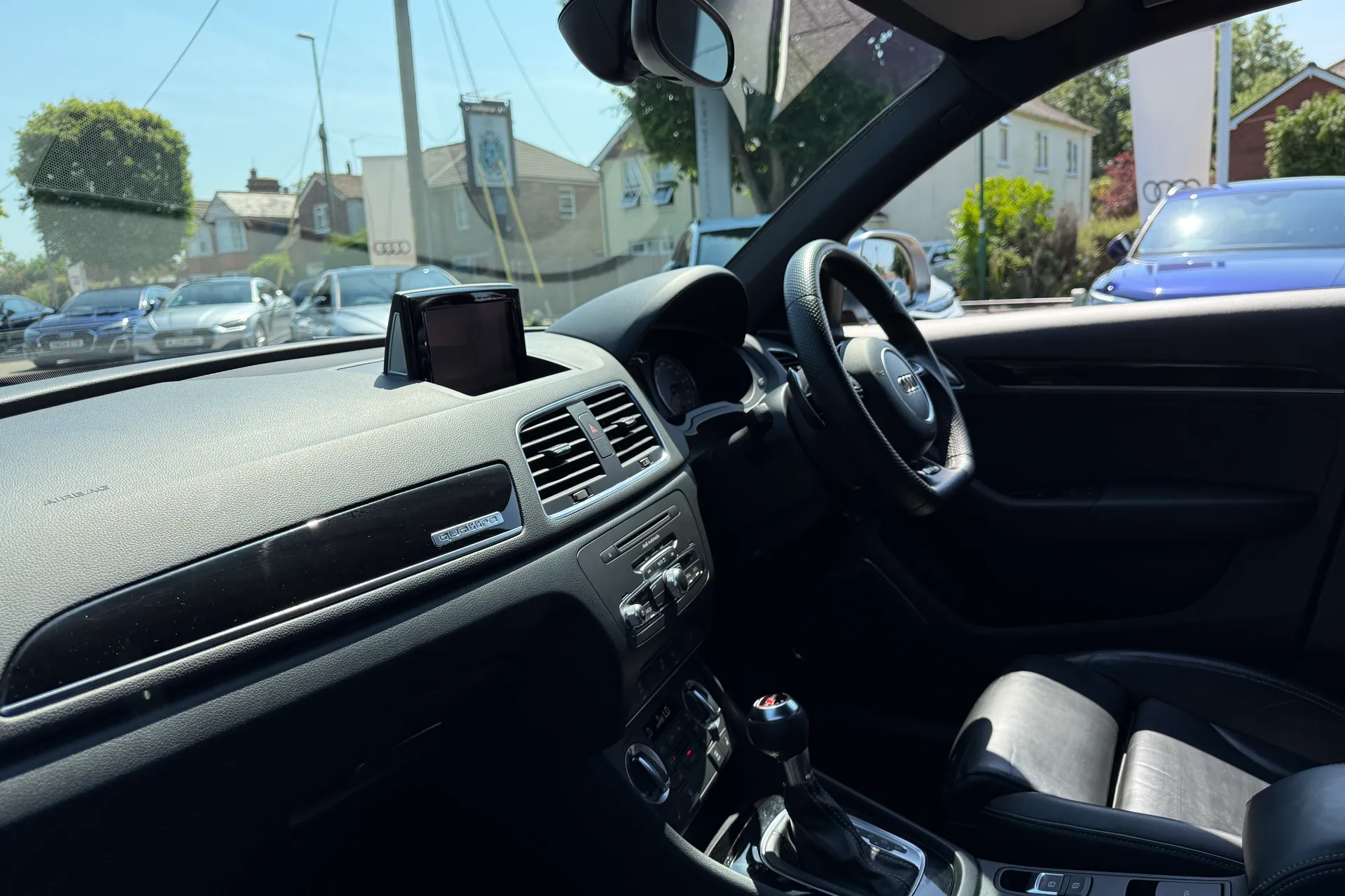 Audi RS Q3 thumbnail image number 27