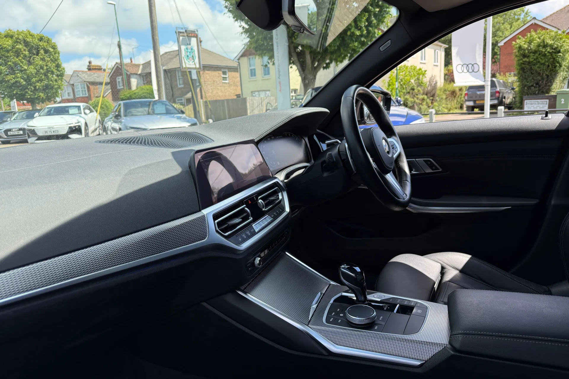 BMW 3 SERIES thumbnail image number 23