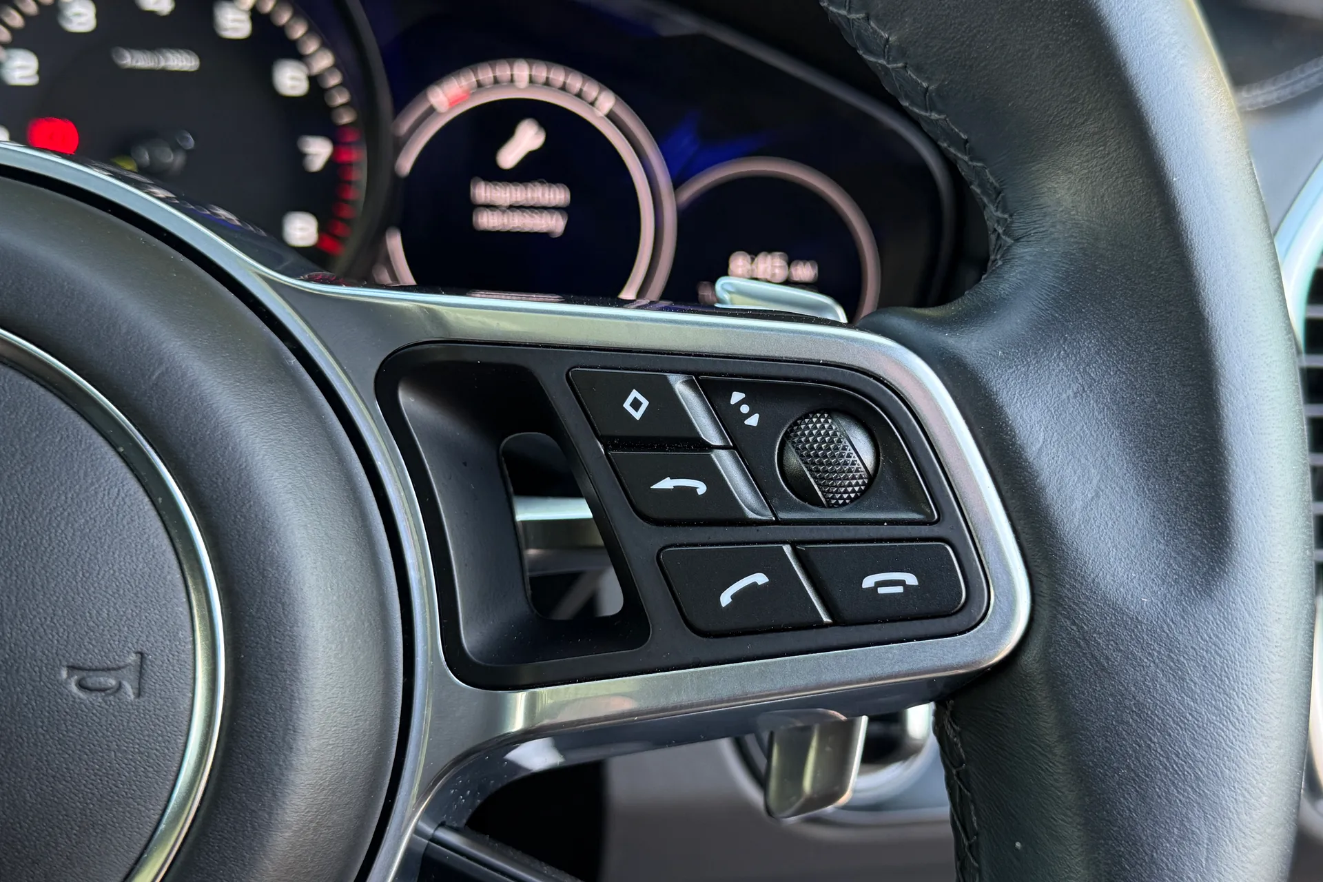 Porsche CAYENNE thumbnail image number 56