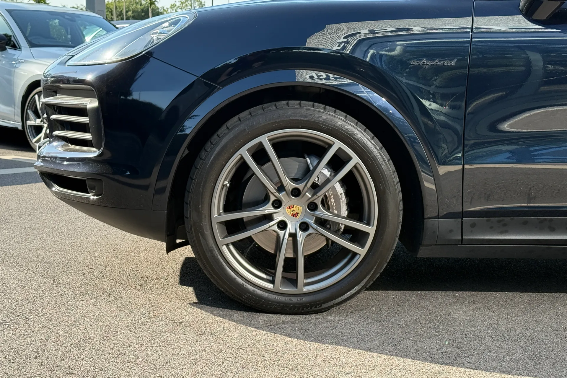 Porsche CAYENNE thumbnail image number 19