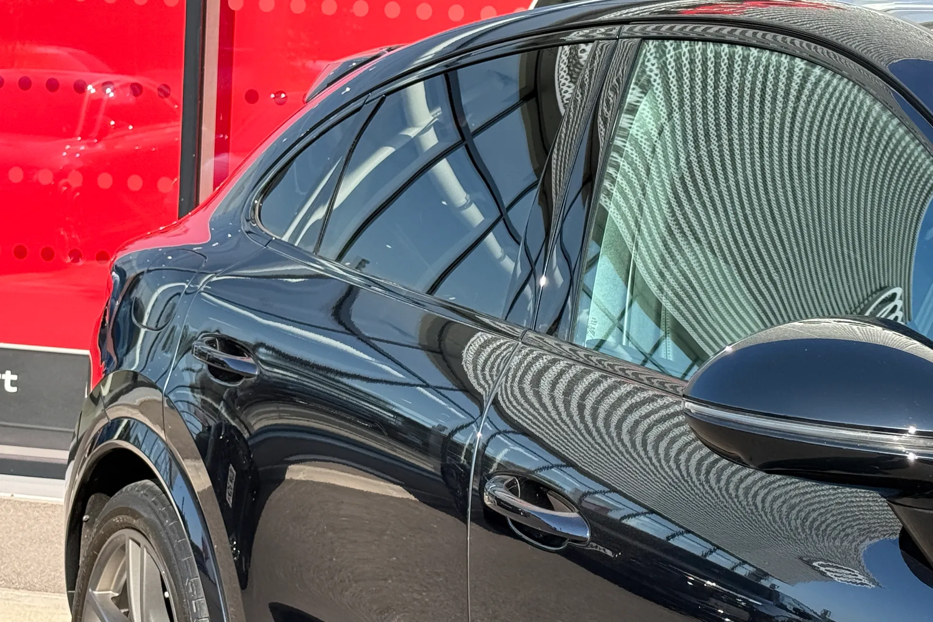 Porsche CAYENNE thumbnail image number 8
