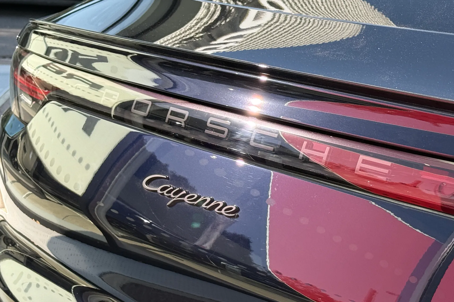 Porsche CAYENNE thumbnail image number 11