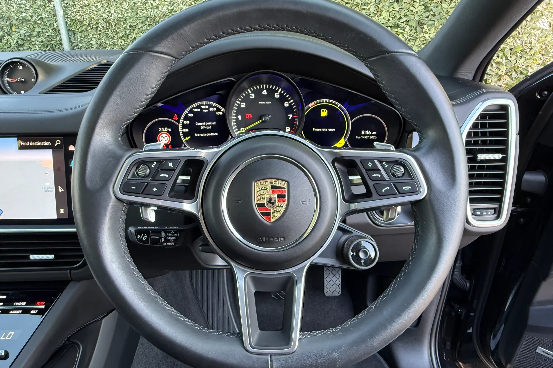 Porsche CAYENNE thumbnail image number 29