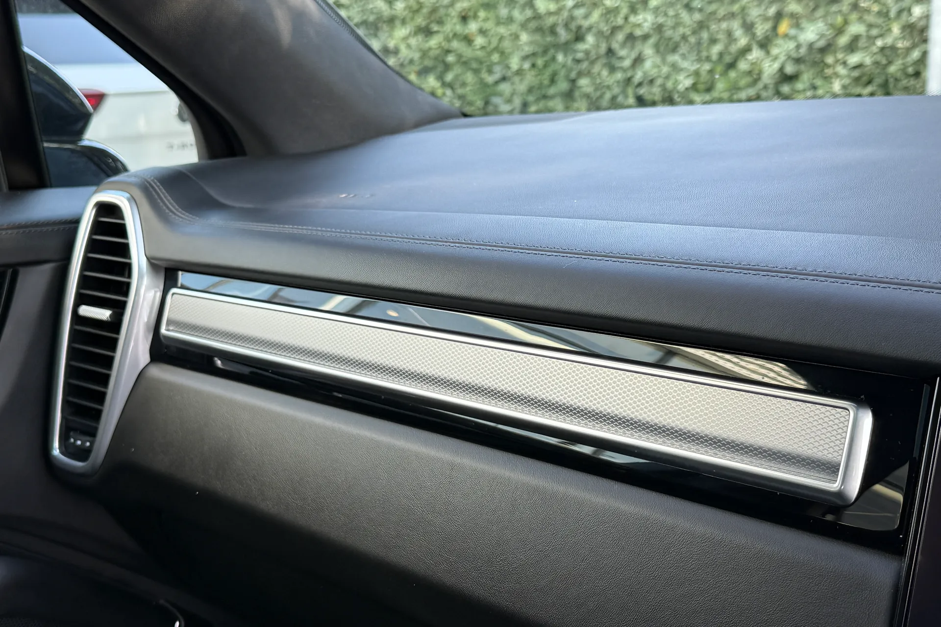 Porsche CAYENNE thumbnail image number 59