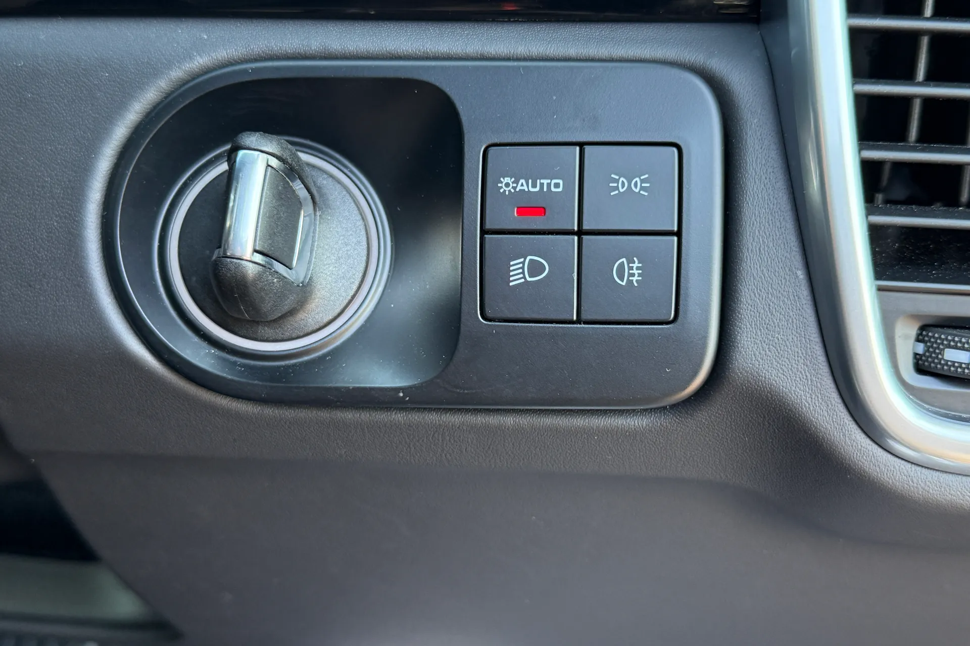 Porsche CAYENNE thumbnail image number 57