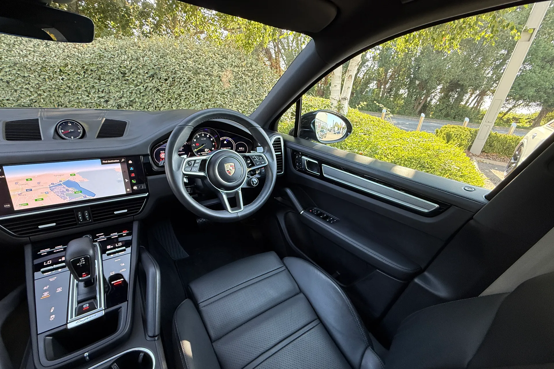 Porsche CAYENNE thumbnail image number 49