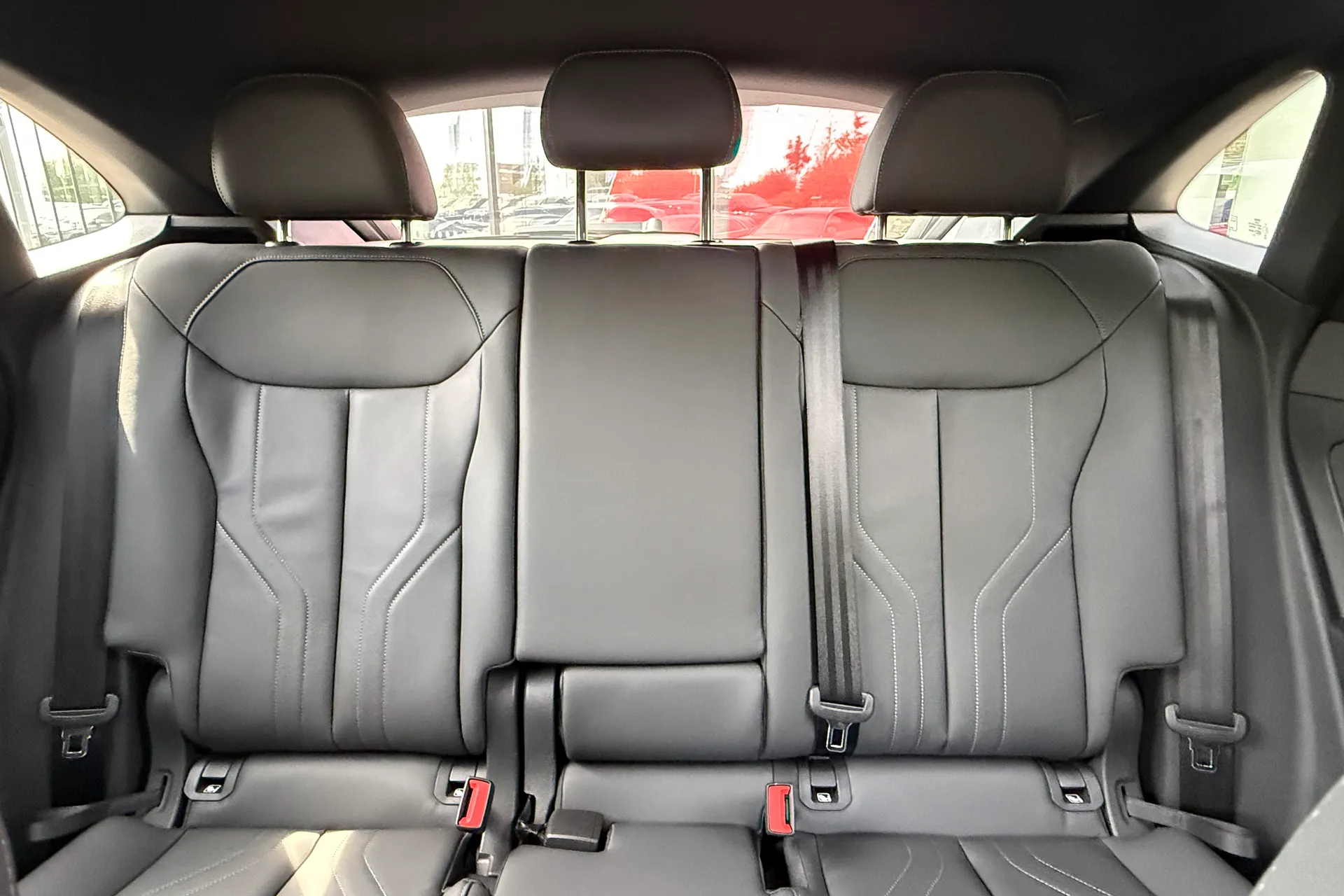 Audi Q3 thumbnail image number 35