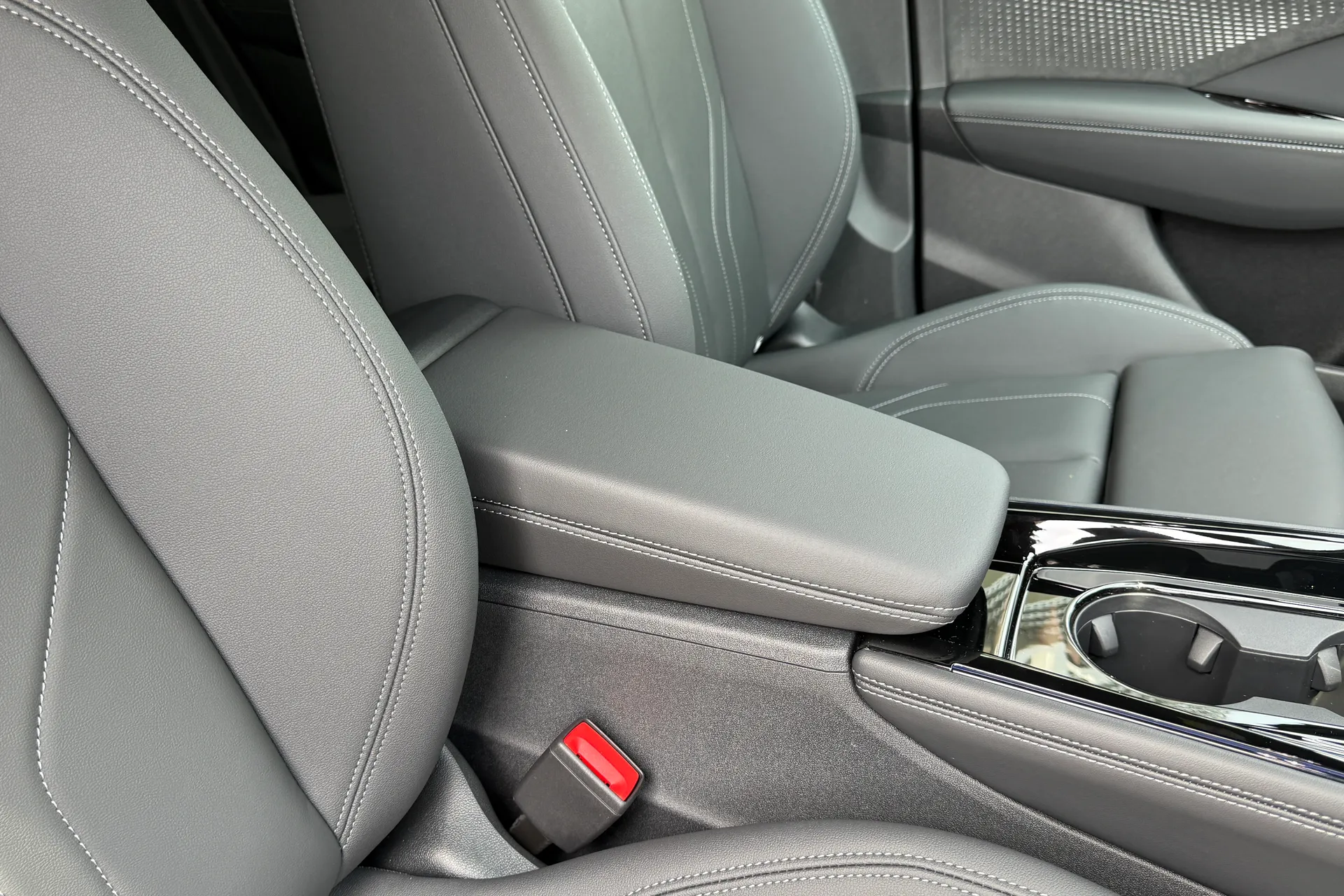 Audi Q3 thumbnail image number 19