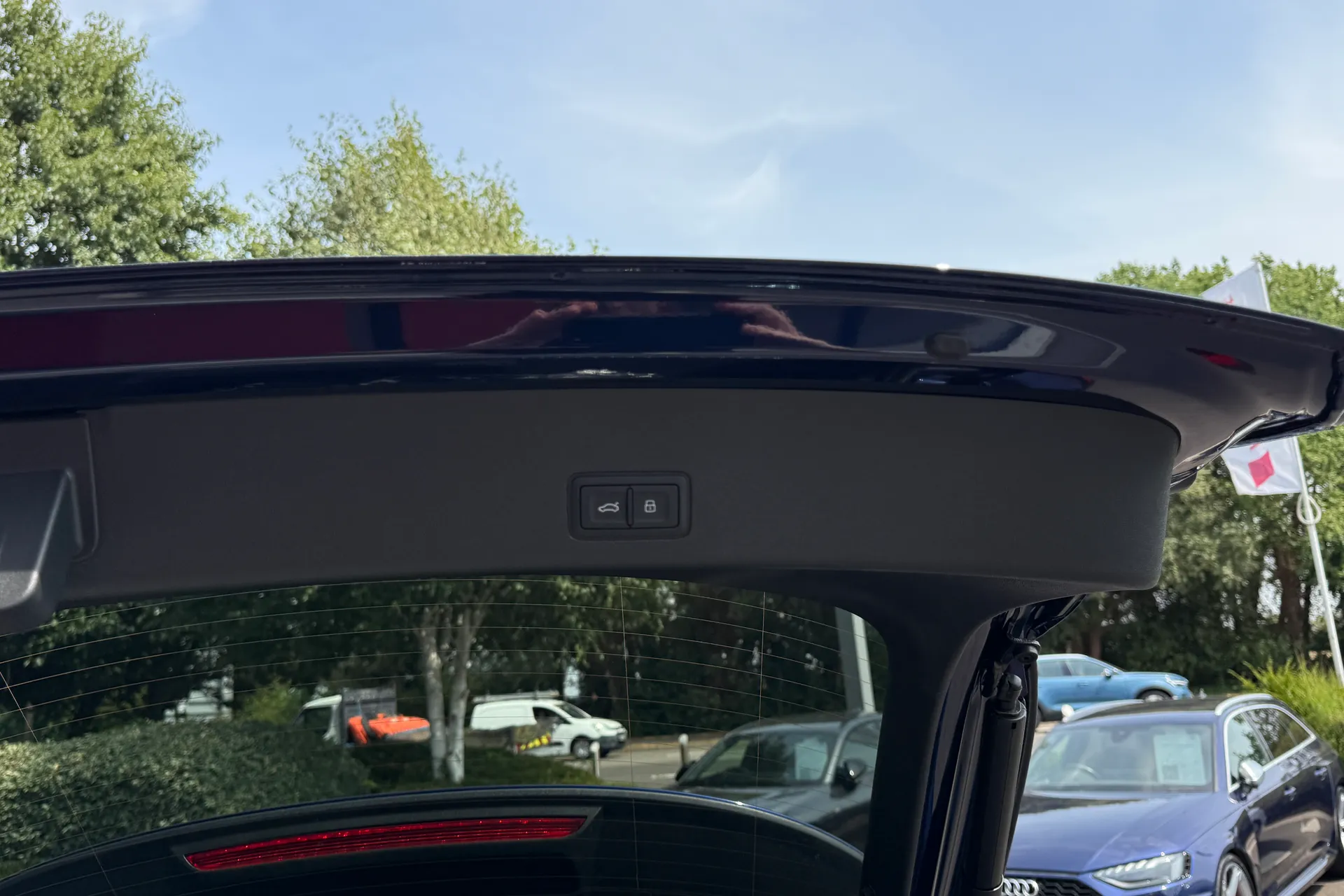Audi Q3 thumbnail image number 43