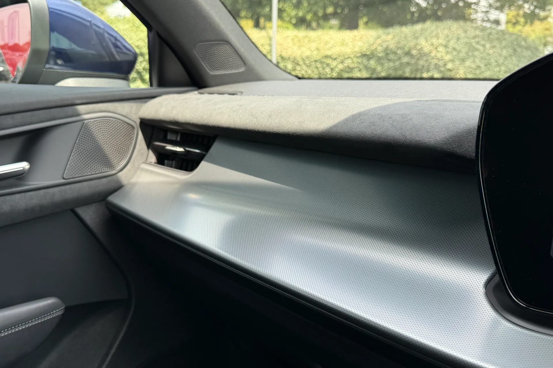 Audi Q3 thumbnail image number 50