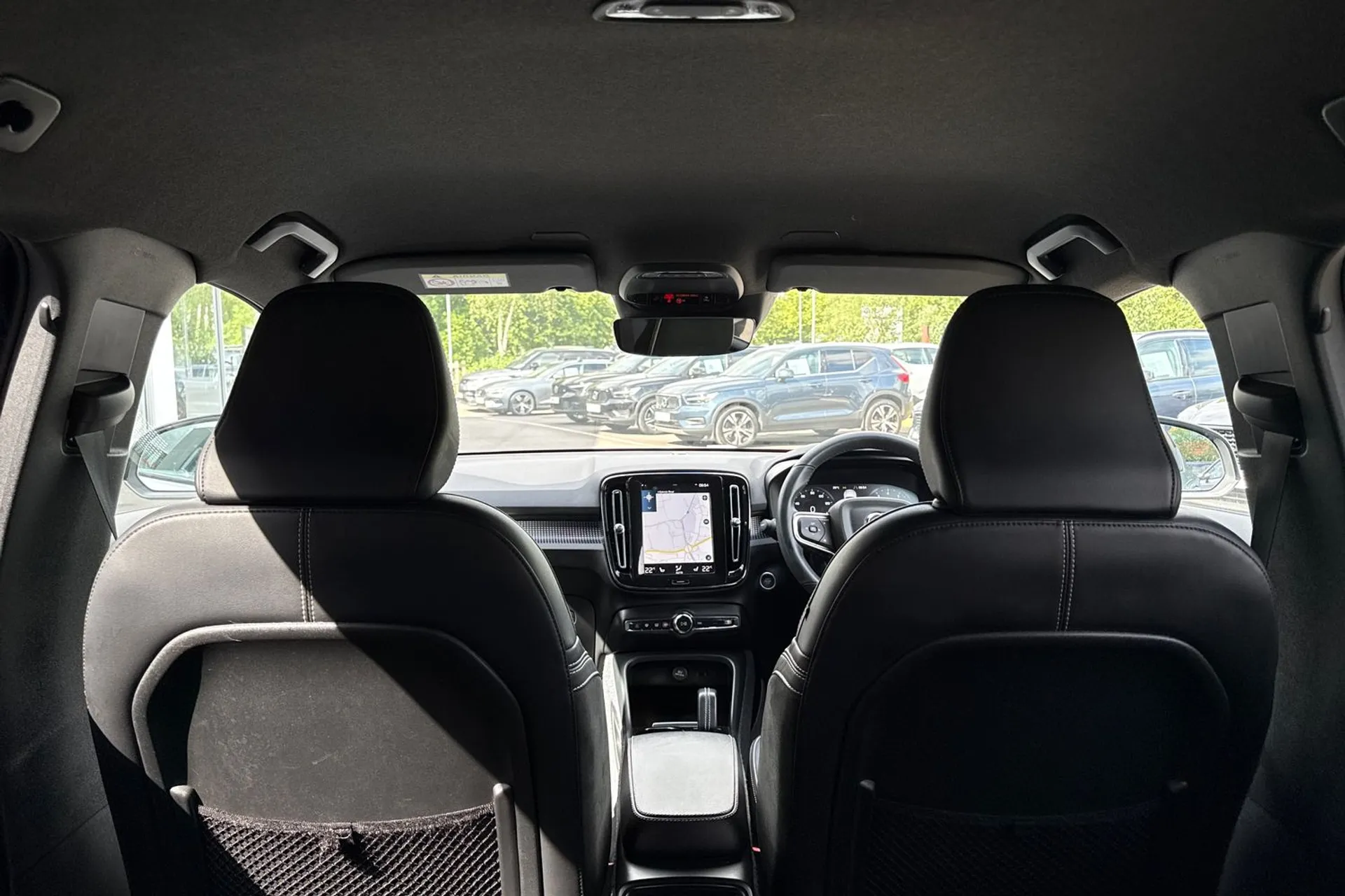 Volvo XC40 thumbnail image number 22