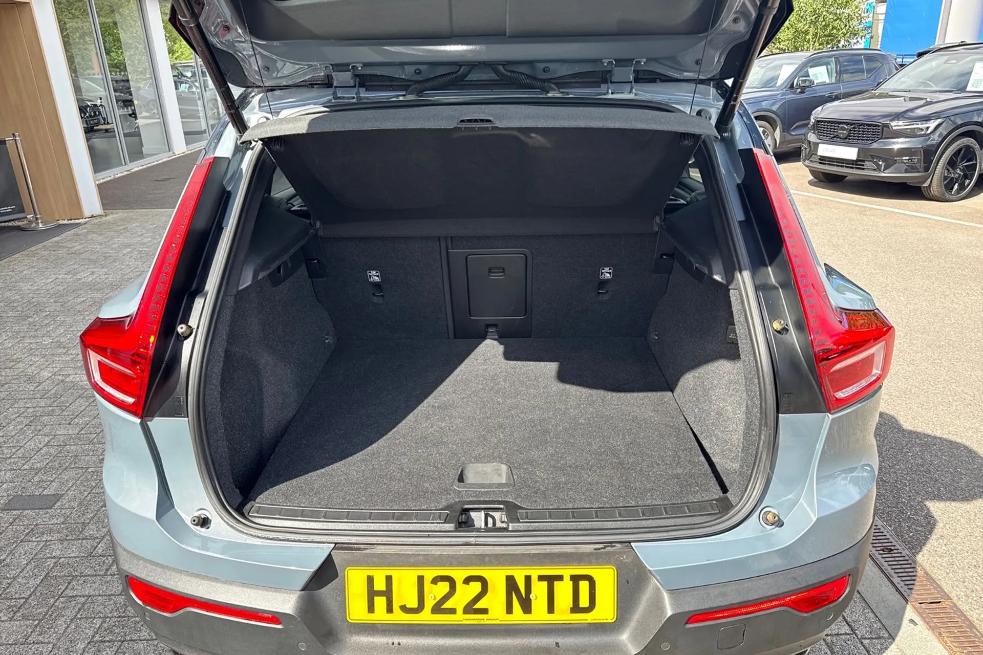 Volvo XC40 thumbnail image number 20
