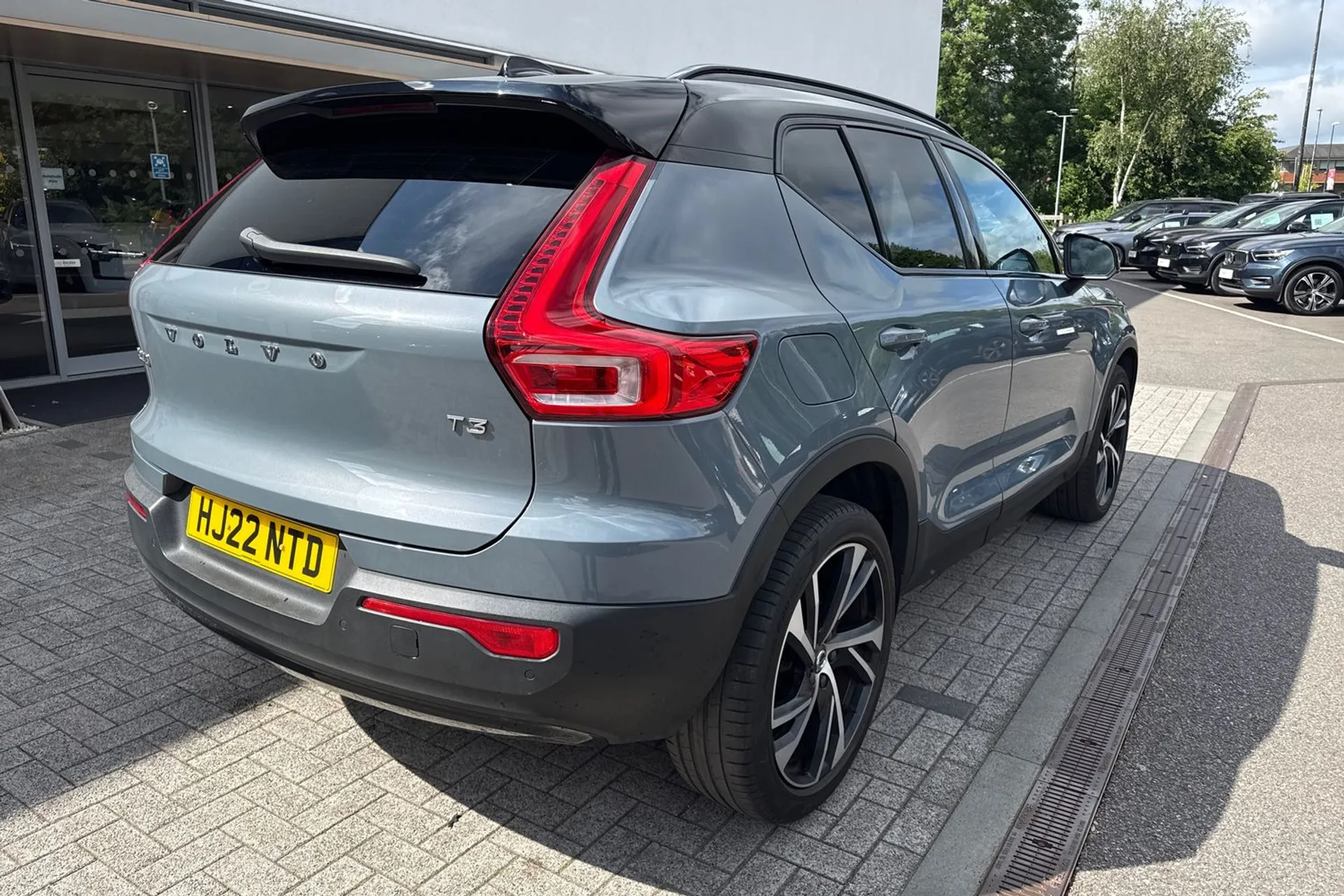 Volvo XC40 thumbnail image number 8