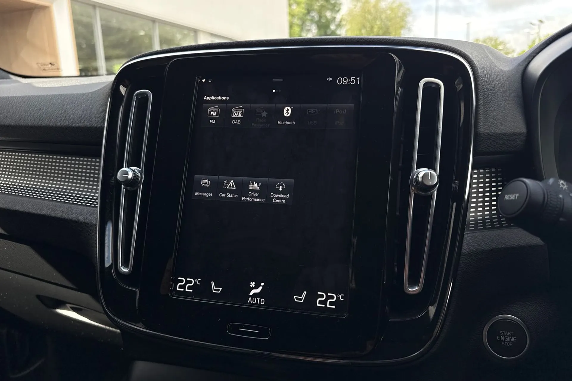 Volvo XC40 thumbnail image number 40