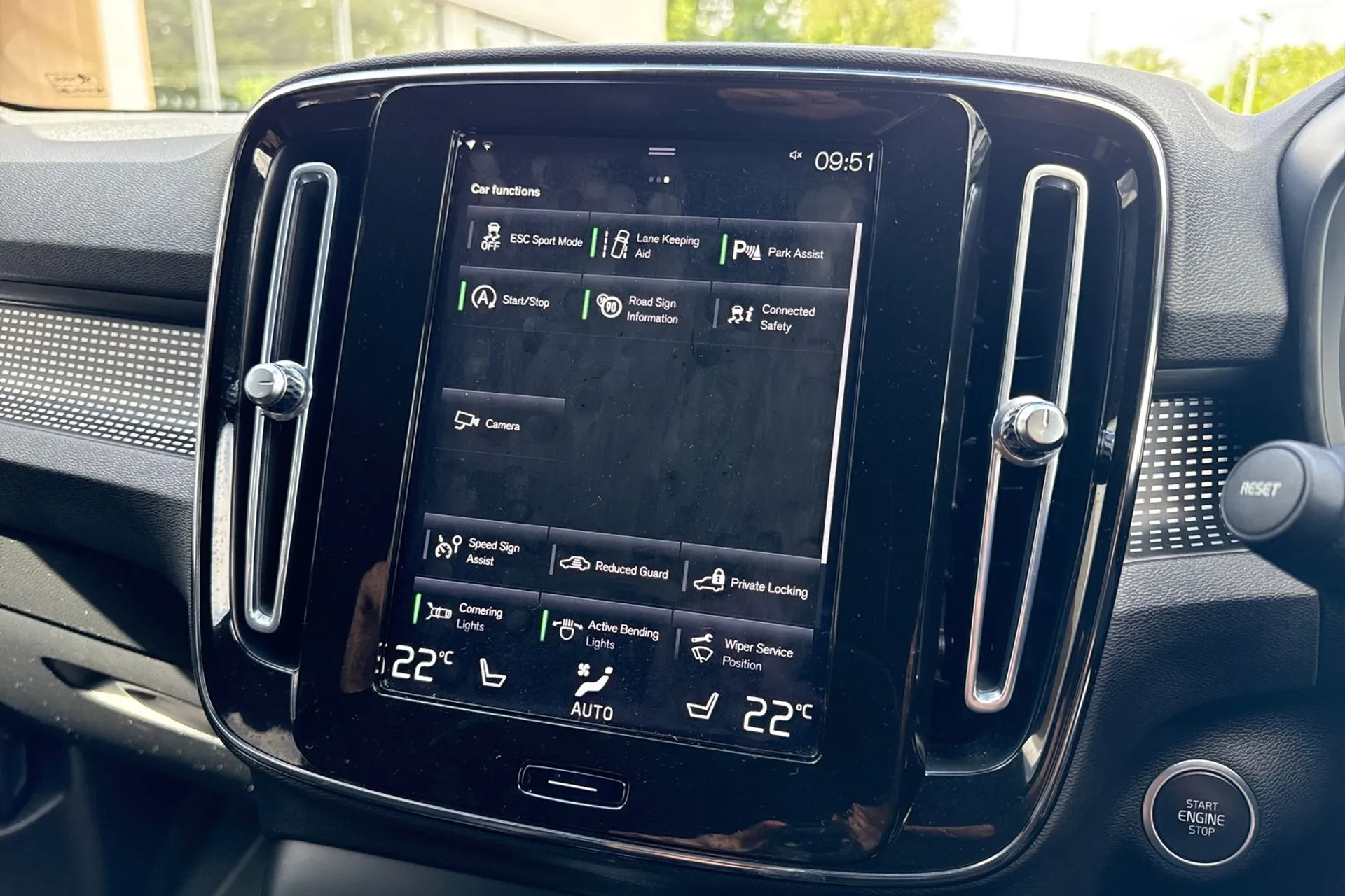 Volvo XC40 thumbnail image number 41