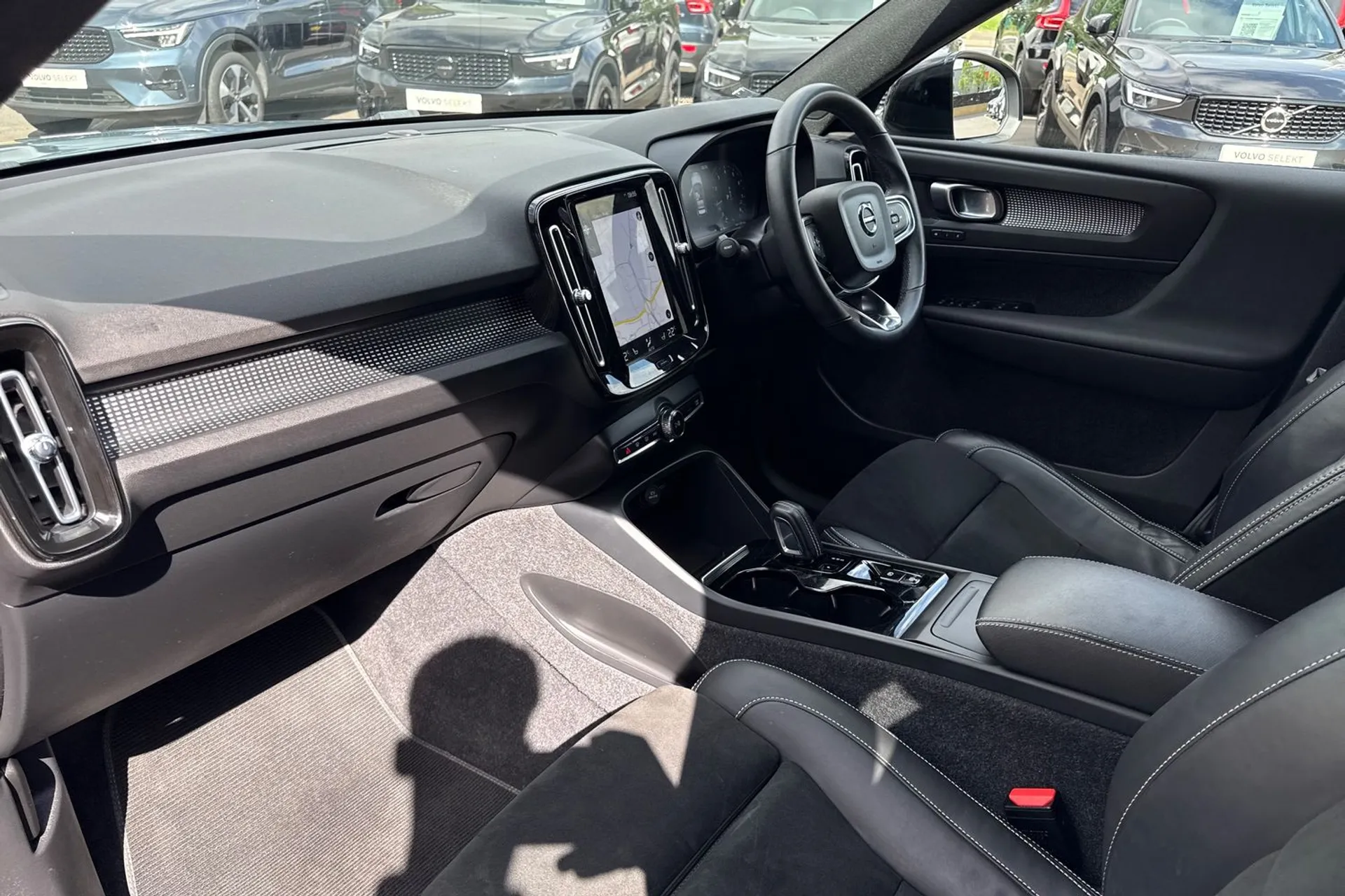 Volvo XC40 thumbnail image number 27