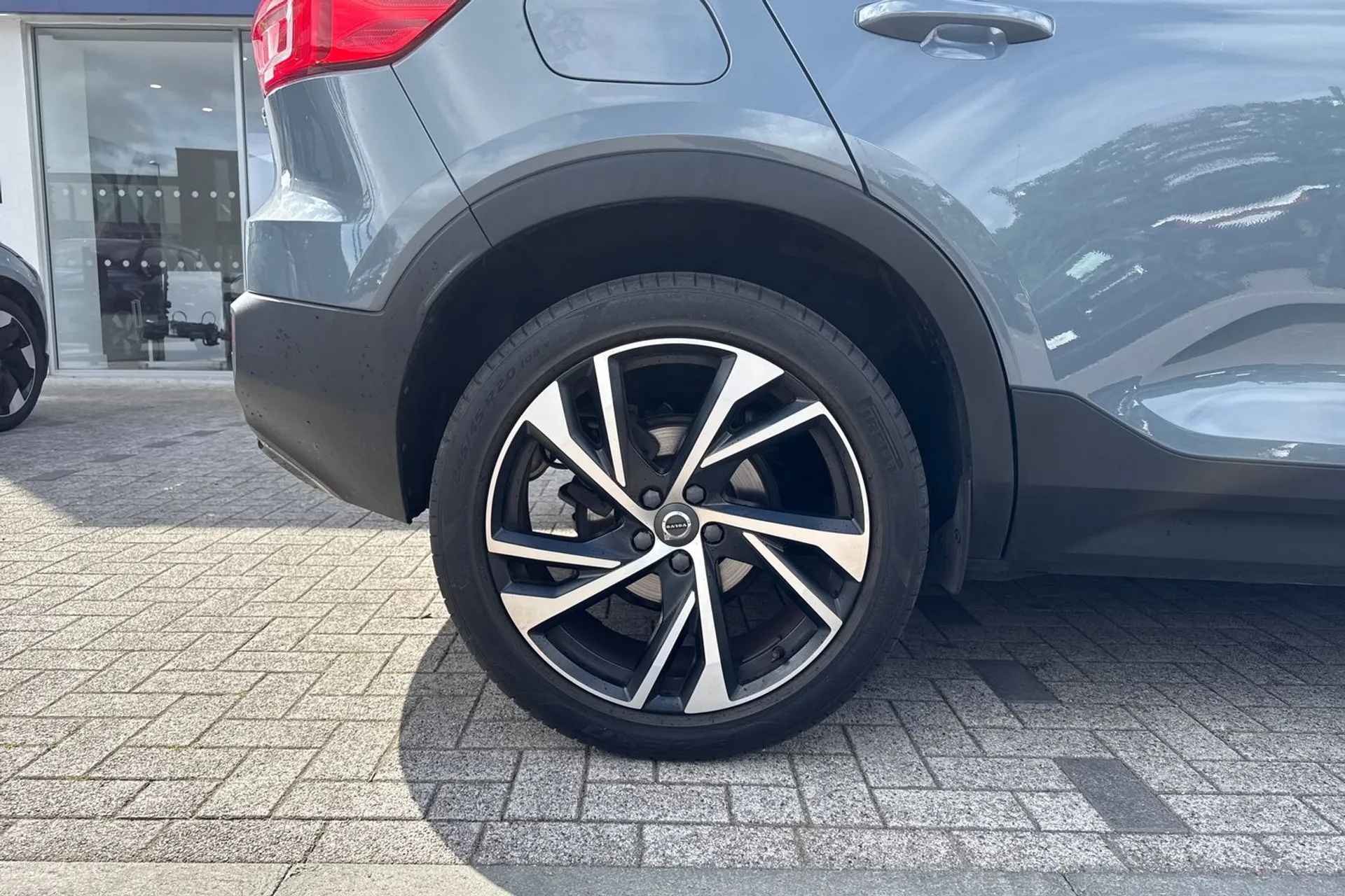 Volvo XC40 thumbnail image number 14