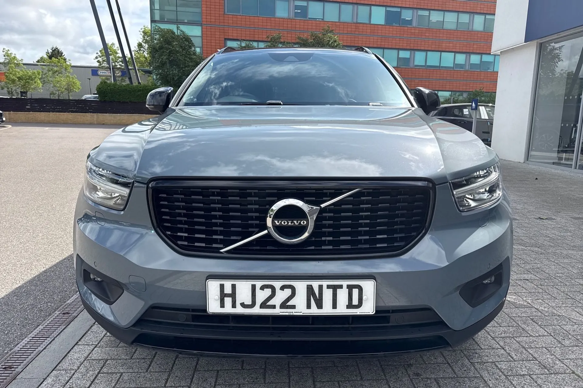 Volvo XC40 thumbnail image number 13