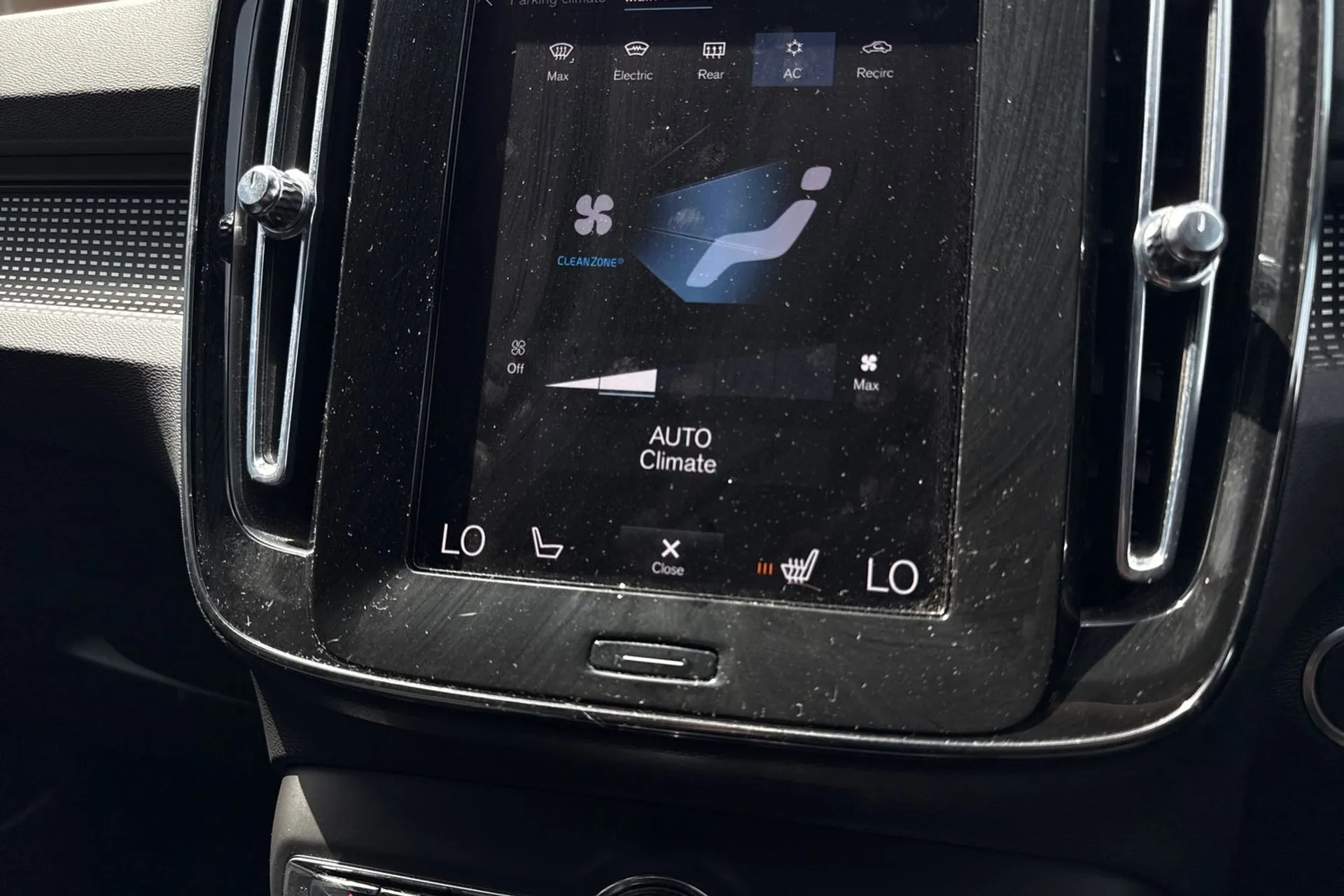 Volvo XC40 thumbnail image number 40