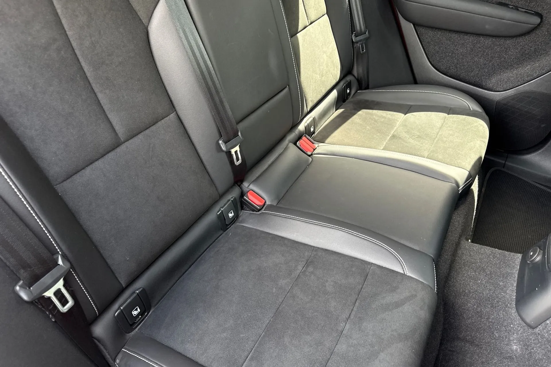 Volvo XC40 thumbnail image number 26