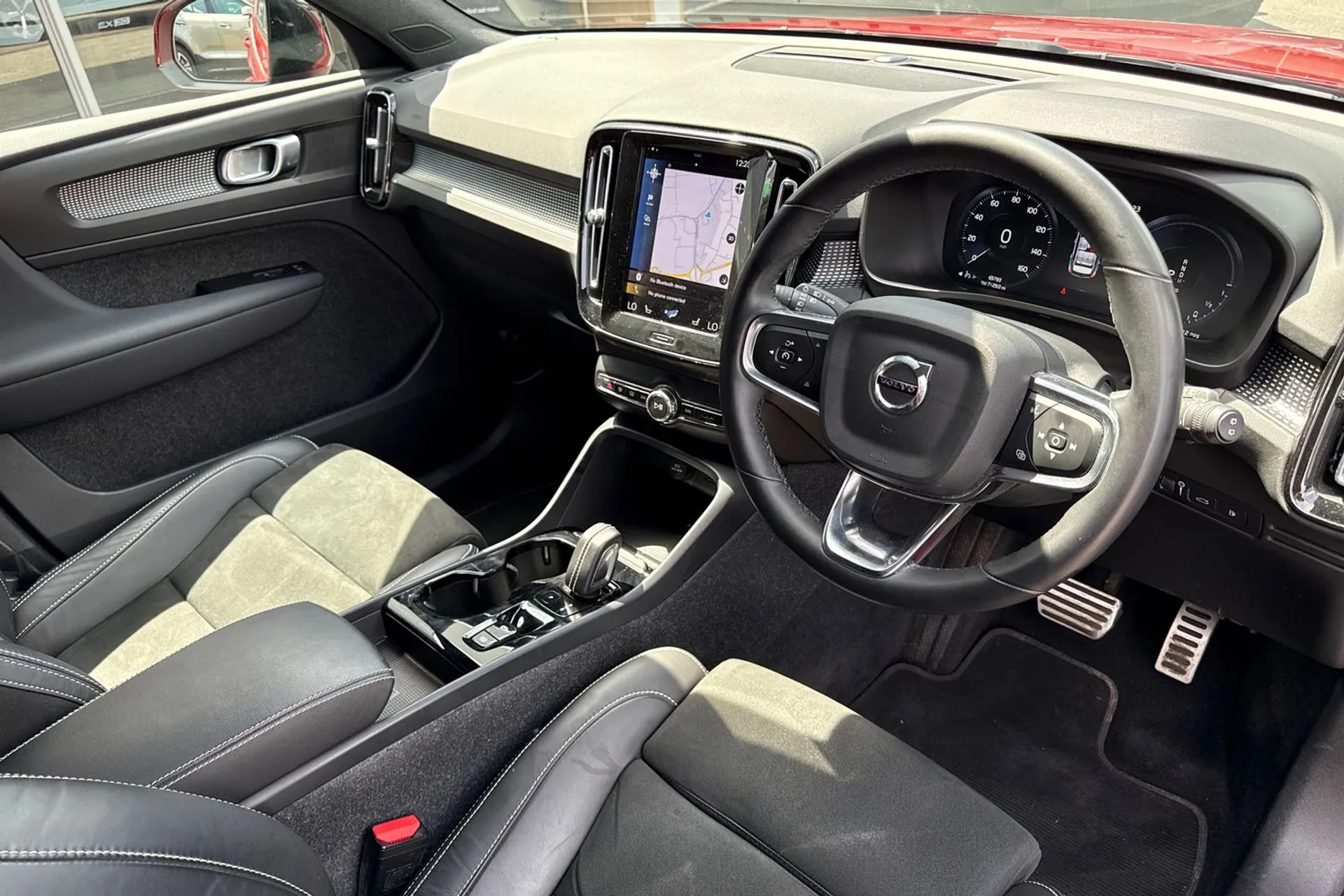 Volvo XC40 thumbnail image number 7