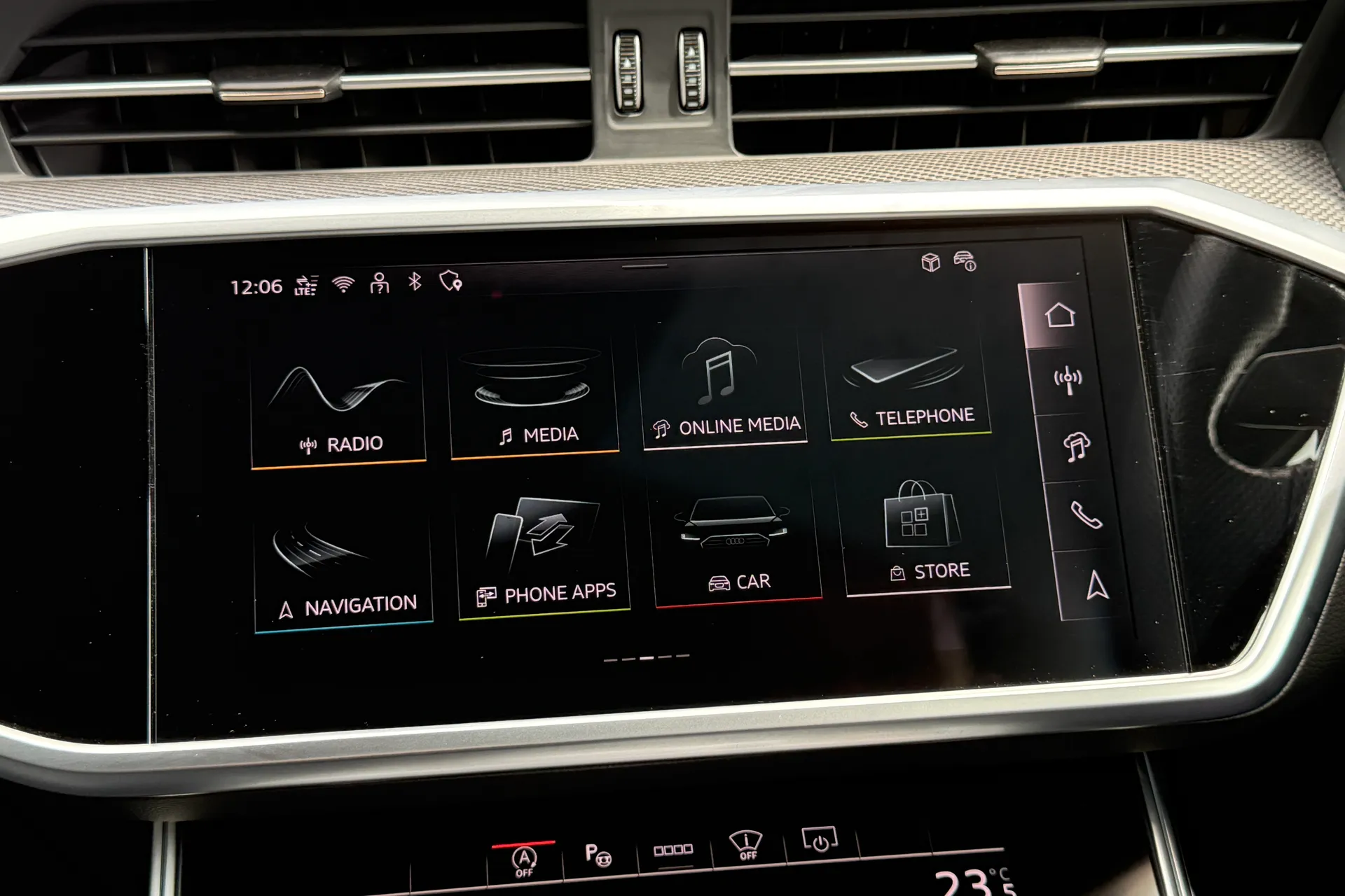 Audi A6 thumbnail image number 34
