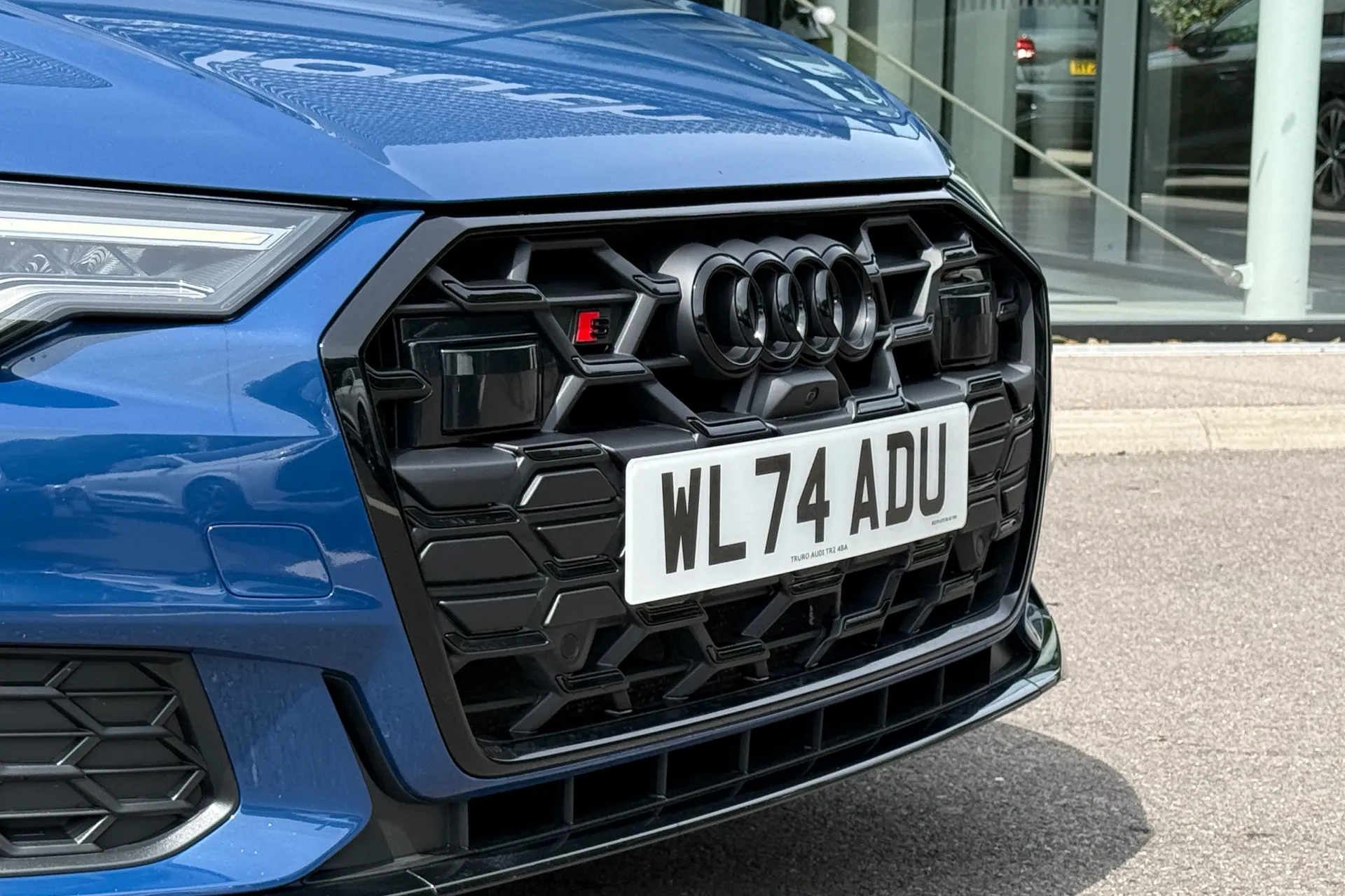 Audi A6 thumbnail image number 11