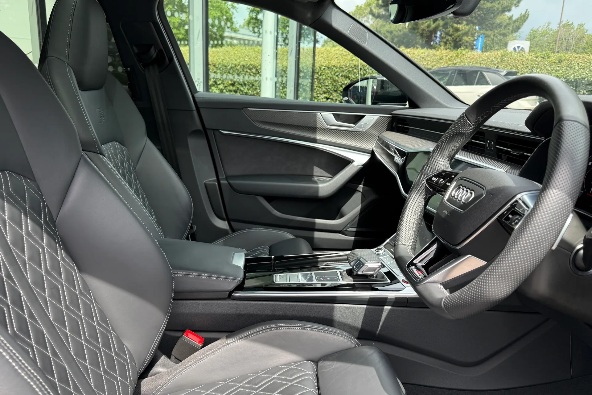 Audi A6 thumbnail image number 40