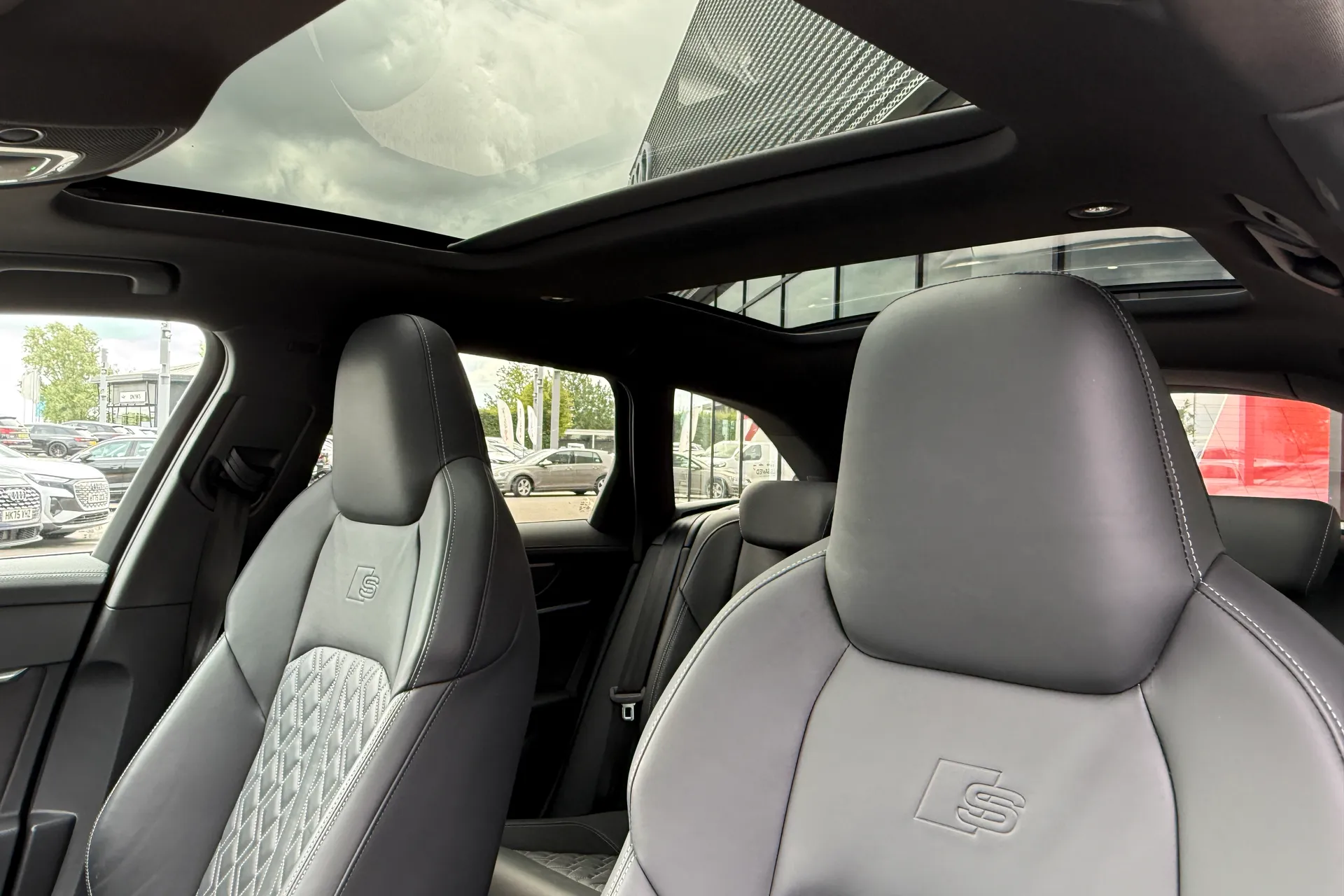 Audi A6 thumbnail image number 21