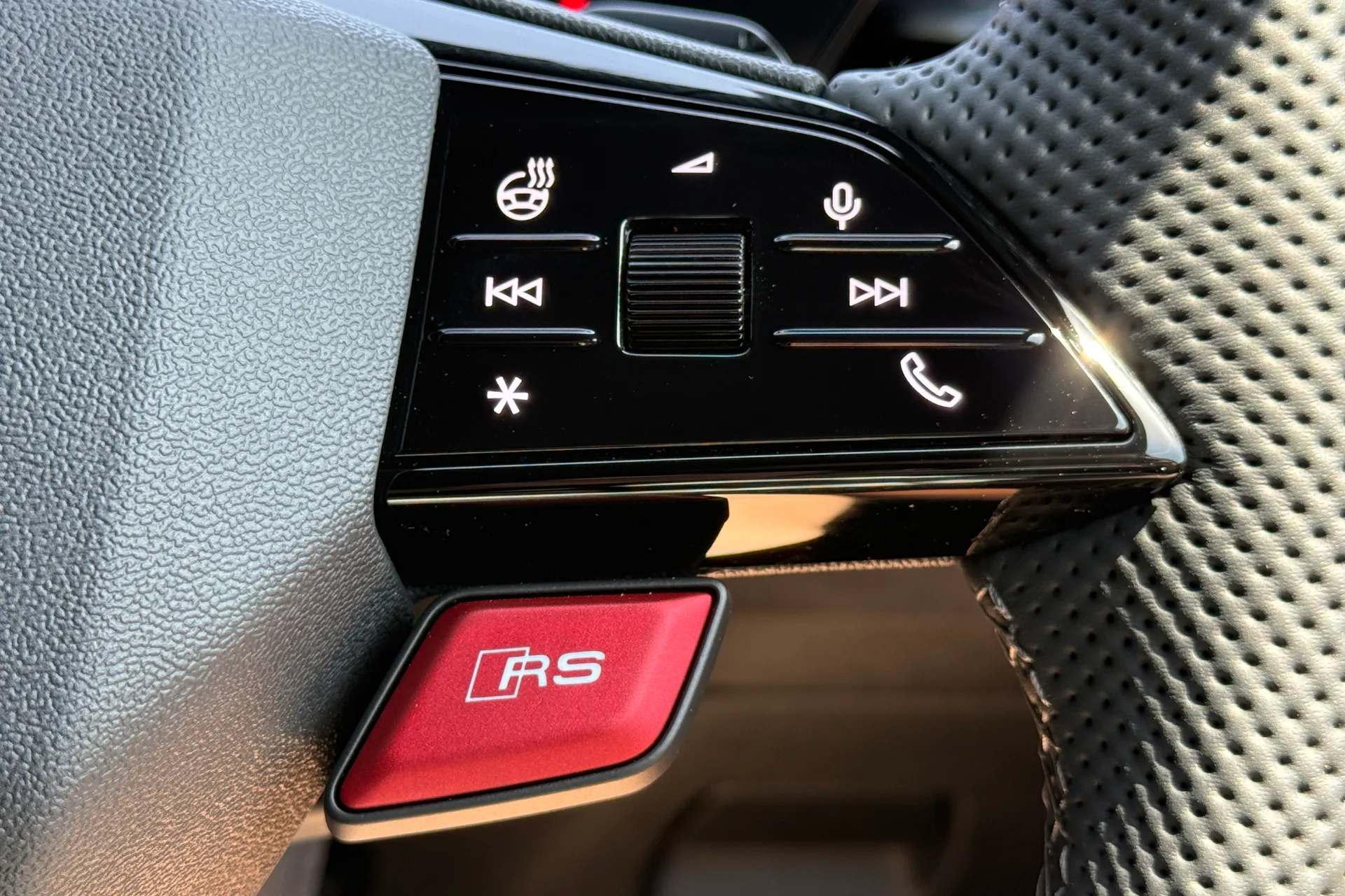 Audi RS5 thumbnail image number 28