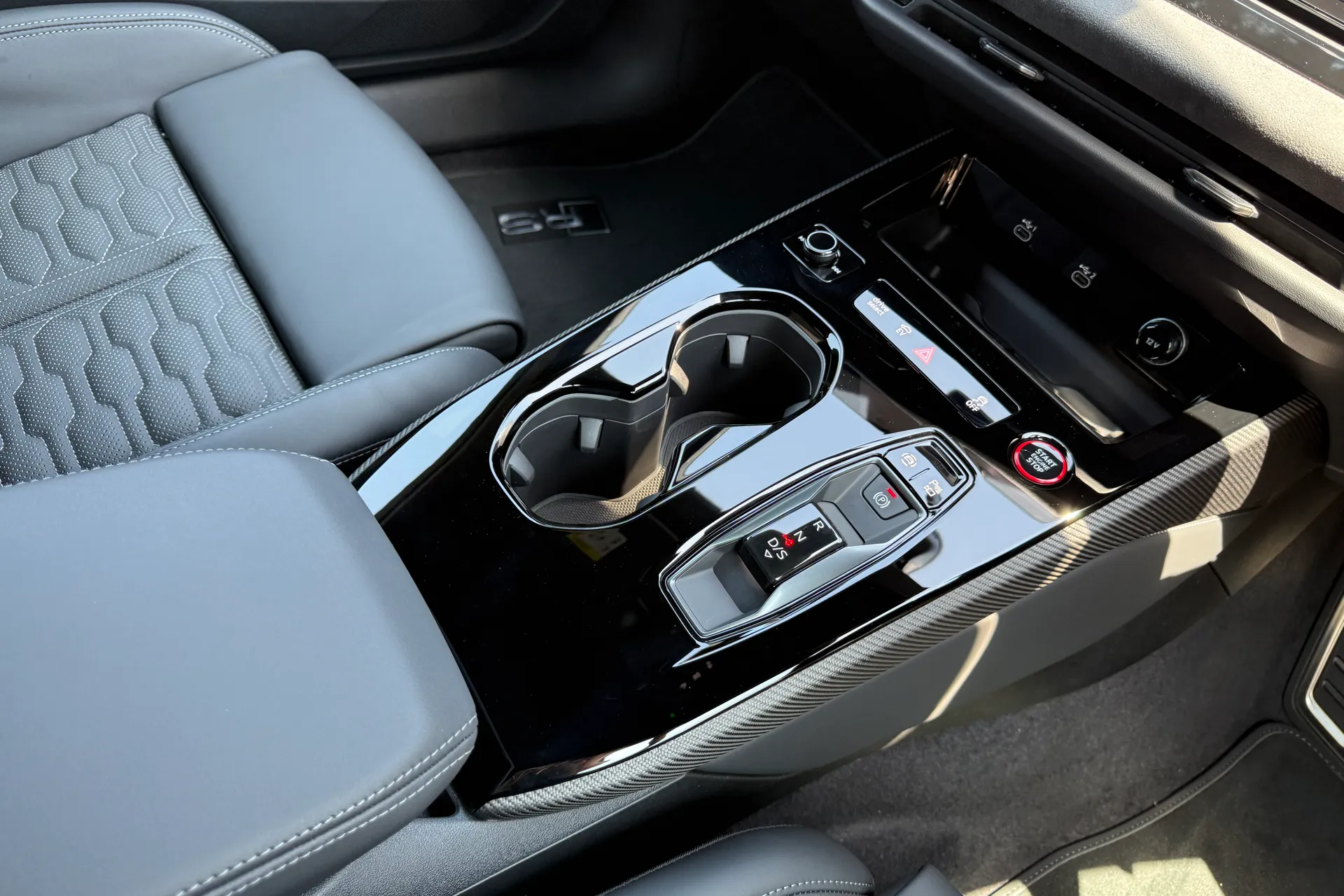 Audi RS5 thumbnail image number 47