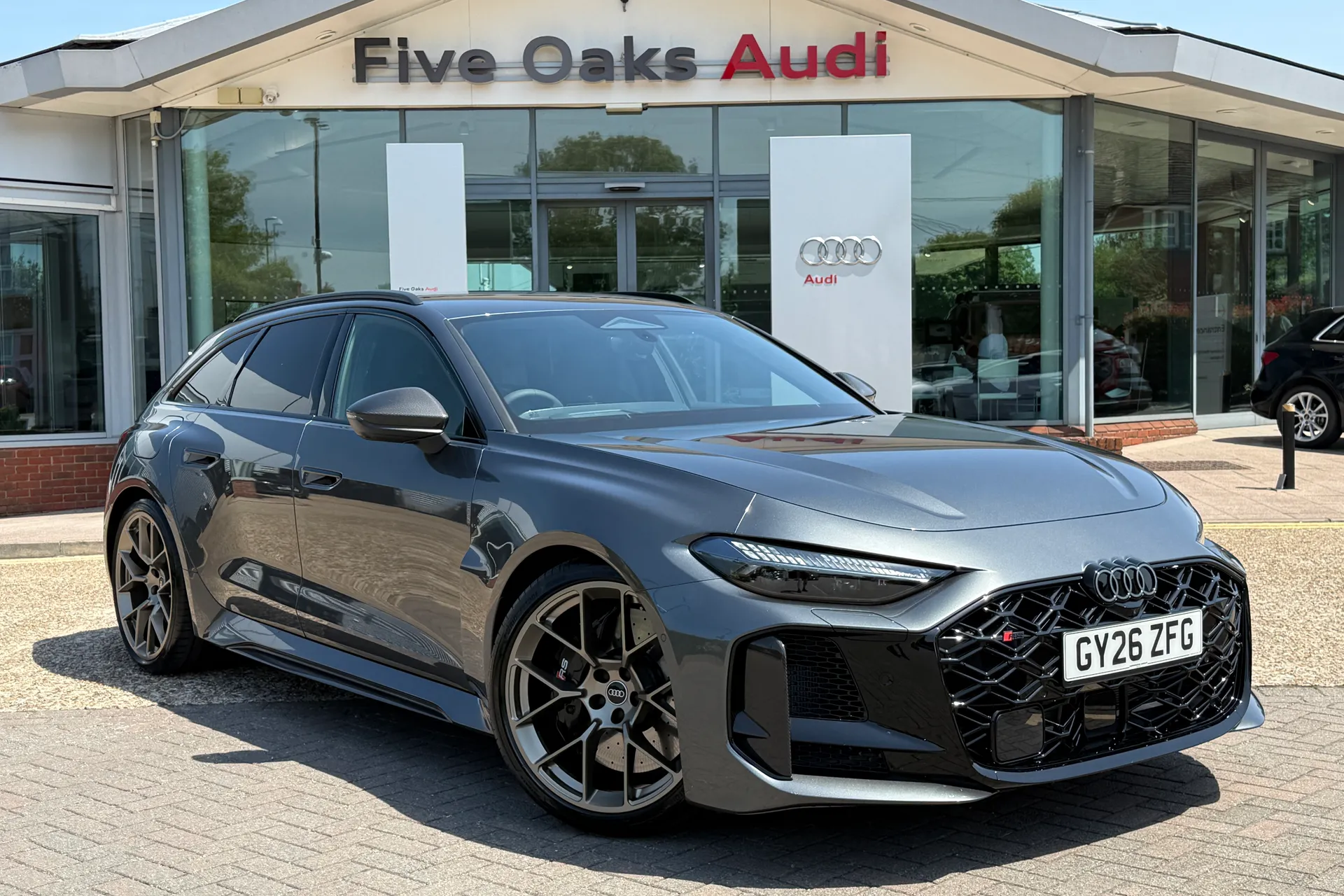 Audi RS5 focused image