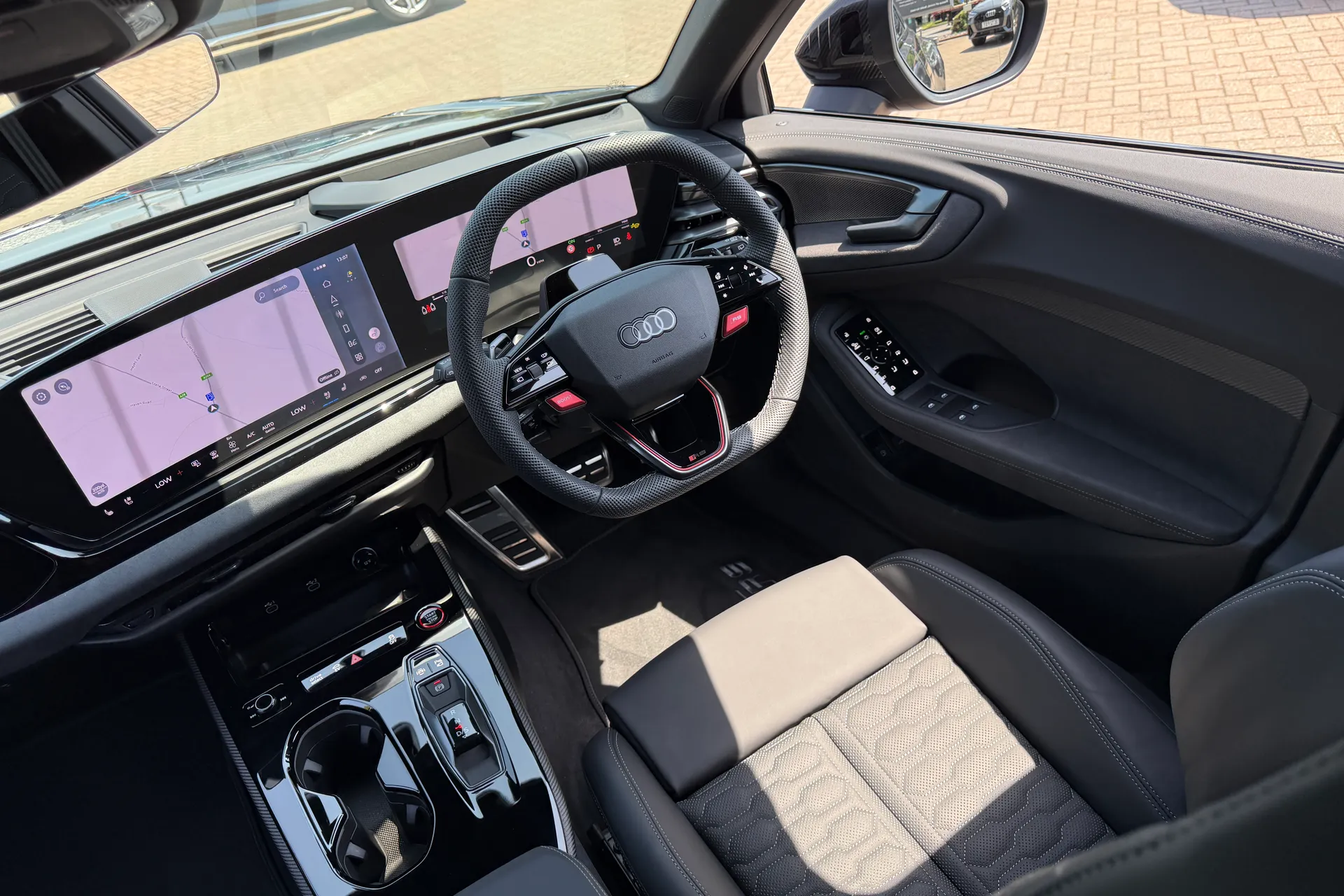 Audi RS5 thumbnail image number 48