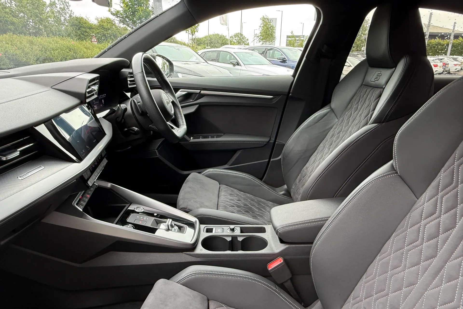 Audi A3 thumbnail image number 43