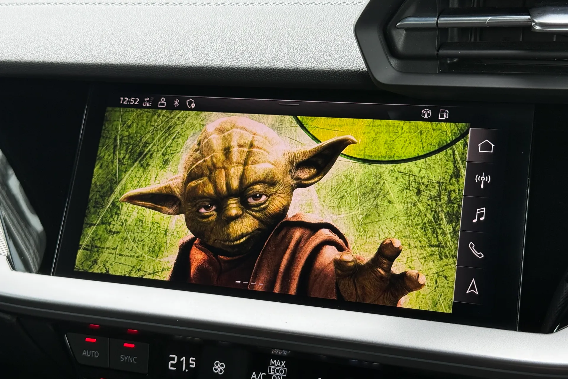 Audi A3 thumbnail image number 48