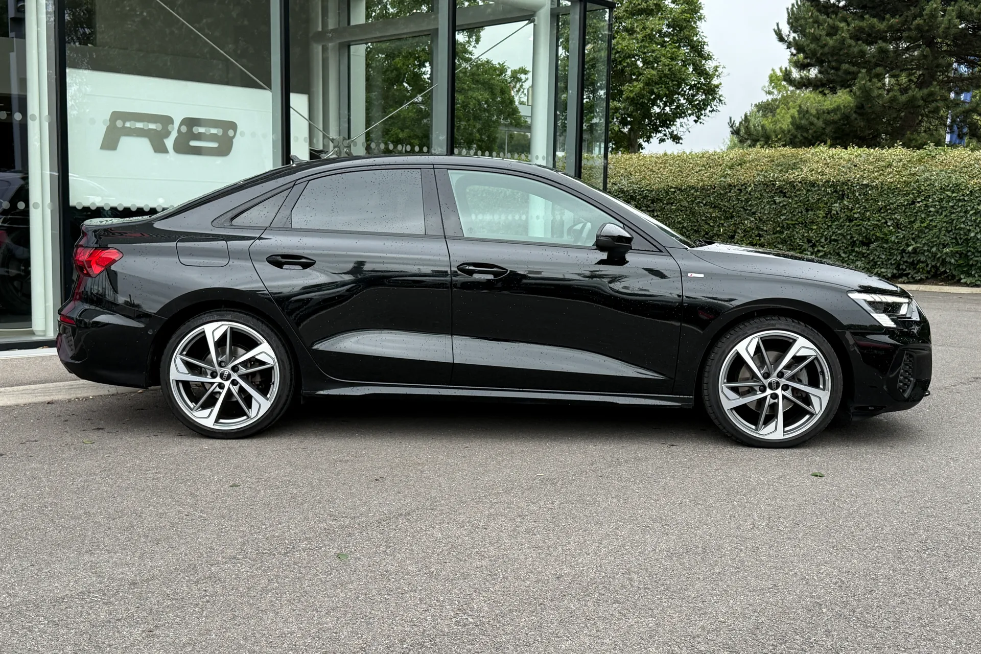 Audi A3 thumbnail image number 2